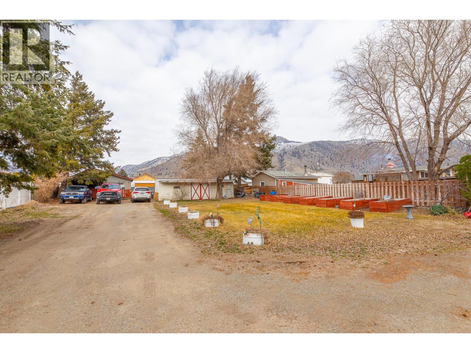 604 Schneider Road, Keremeos