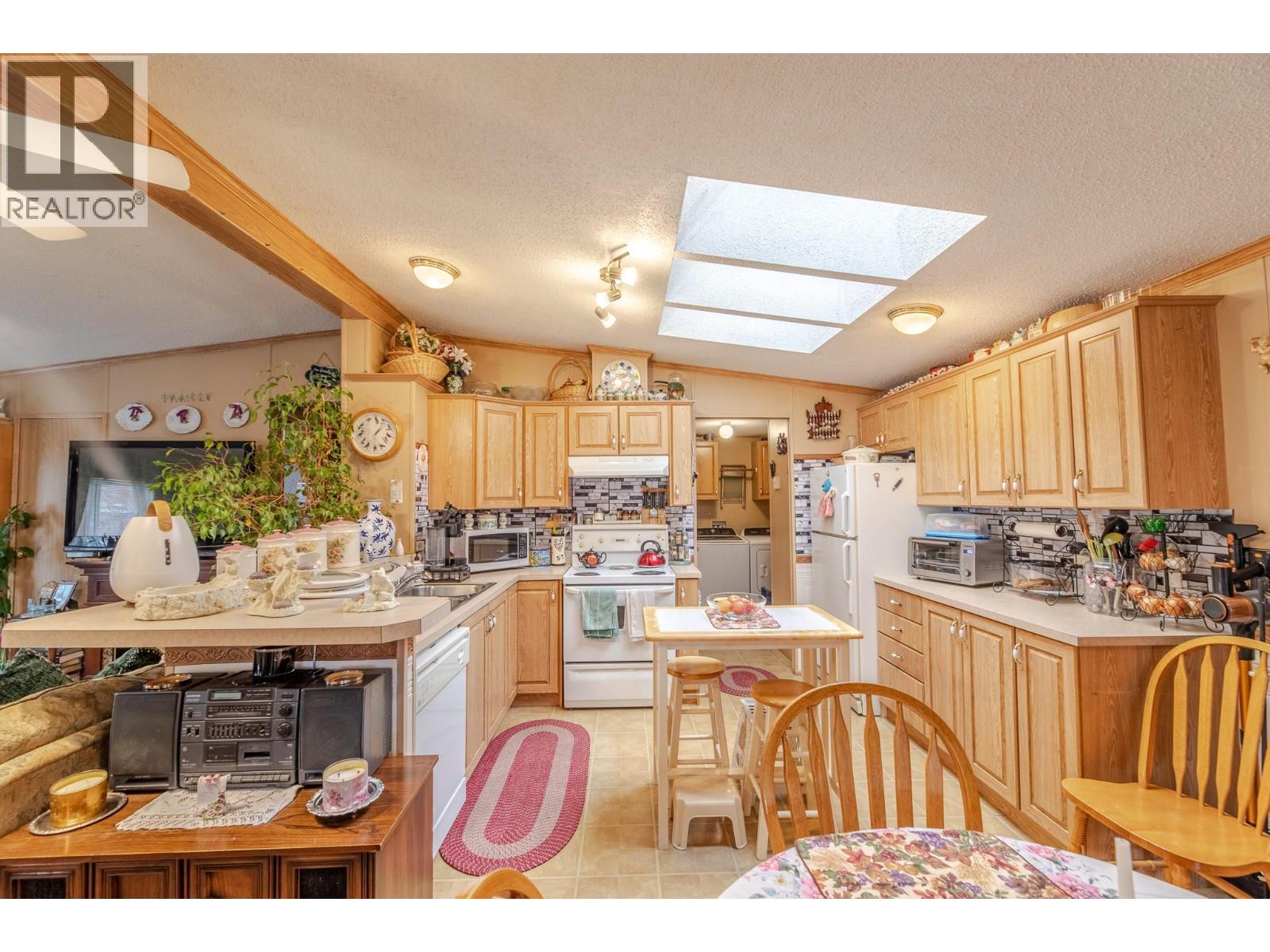 604 Schneider Road, Keremeos