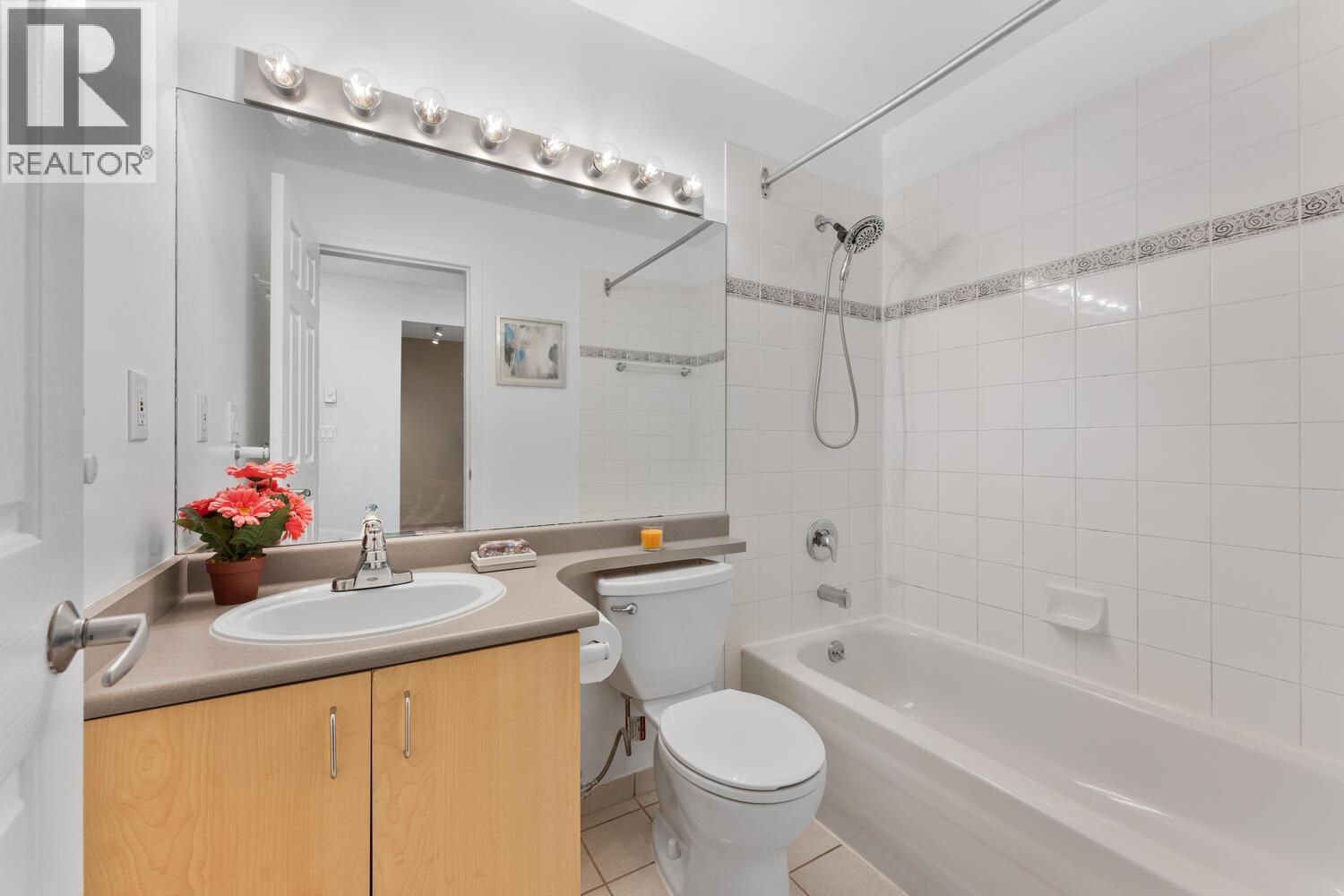 1012 1010 HOWE STREET, Vancouver