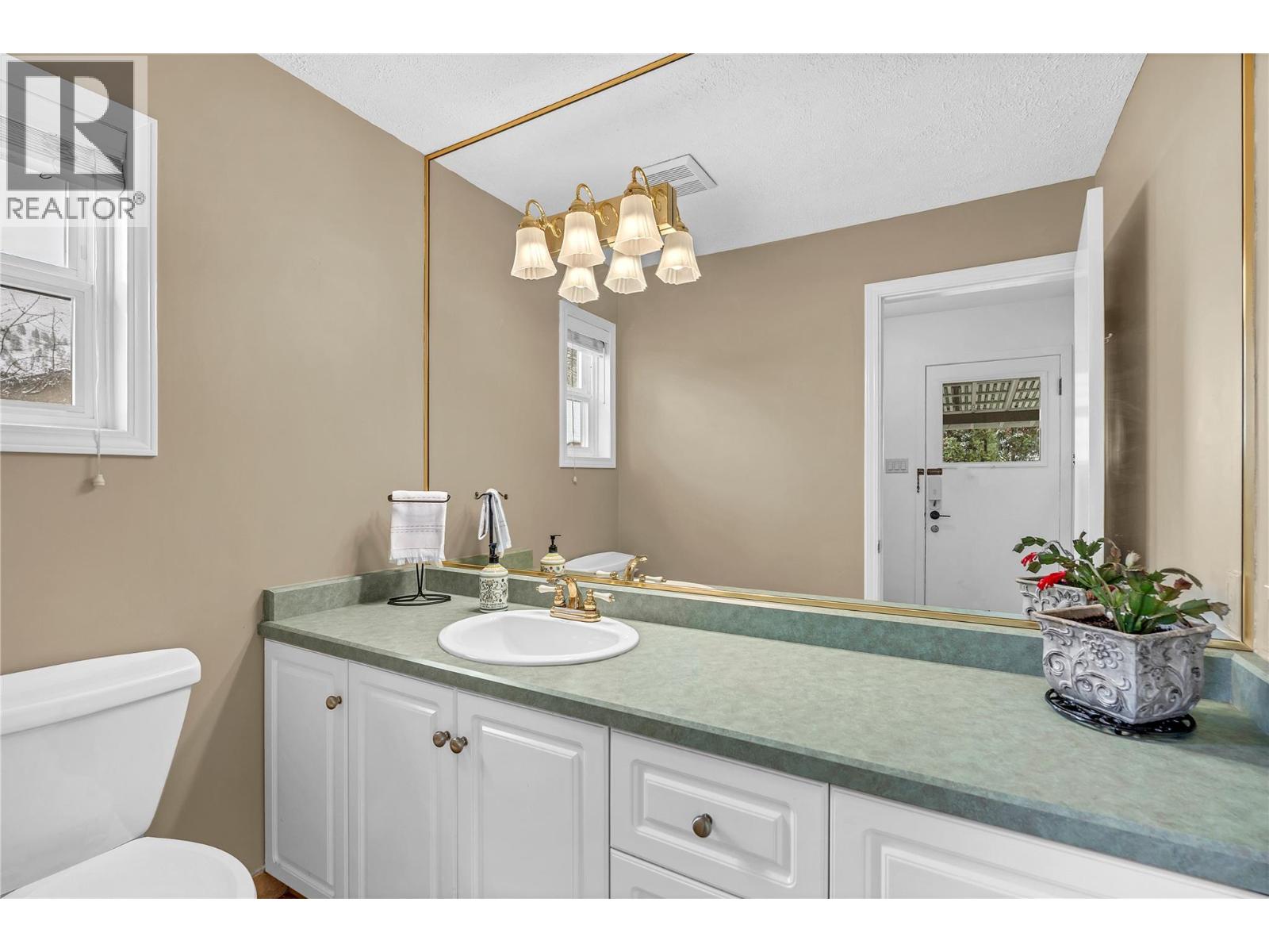 1135 Johnson Road, Penticton