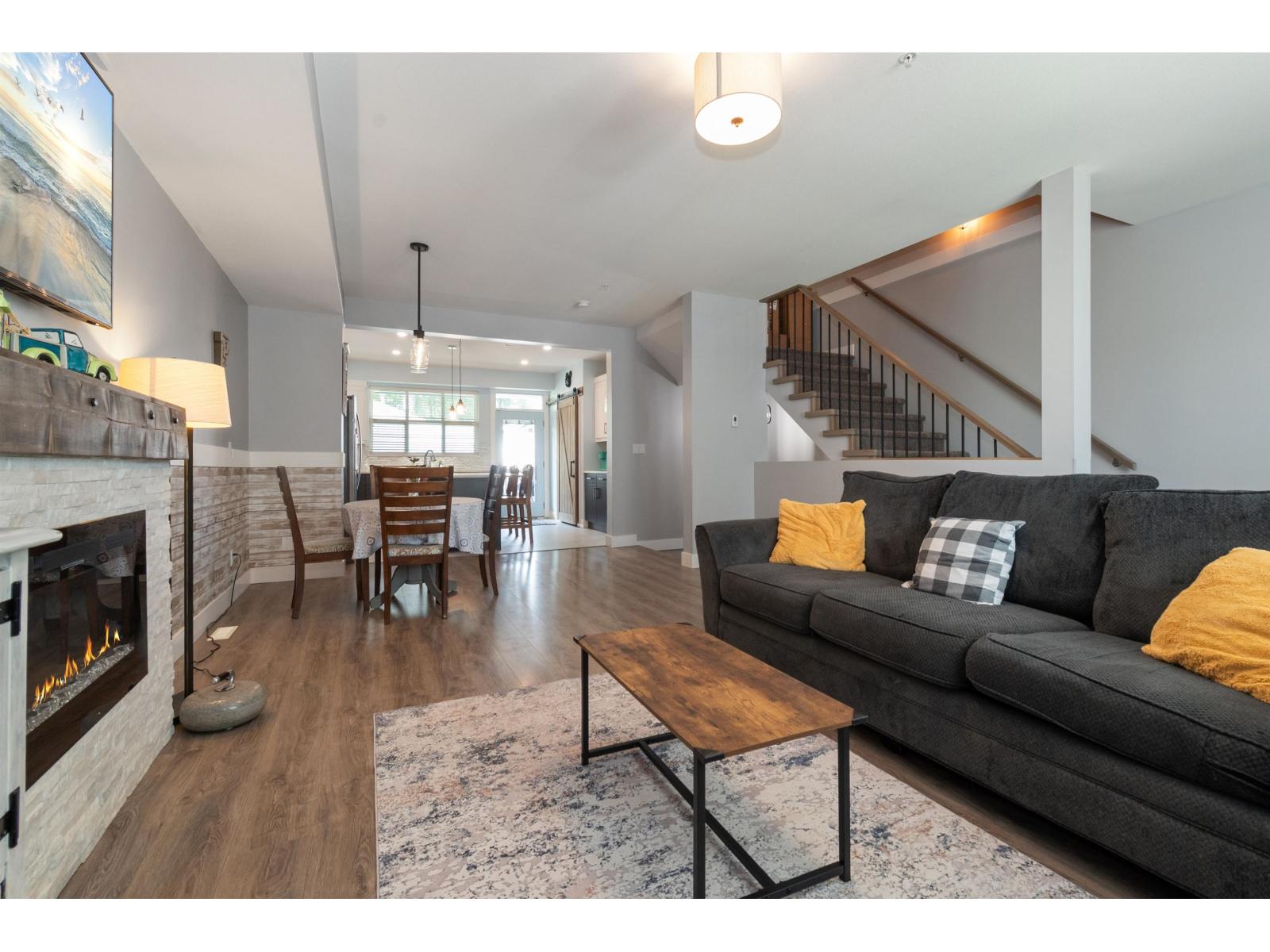 2 45395 SPADINA AVENUE, Chilliwack Proper West, Chilliwack