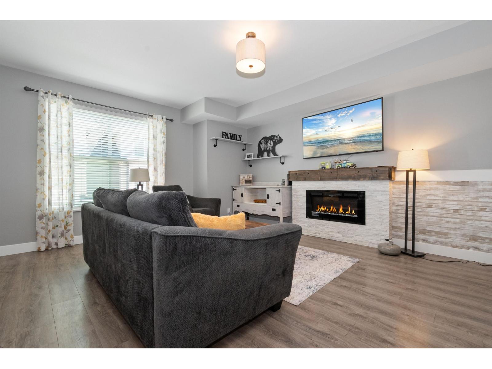 2 45395 SPADINA AVENUE, Chilliwack Proper West, Chilliwack