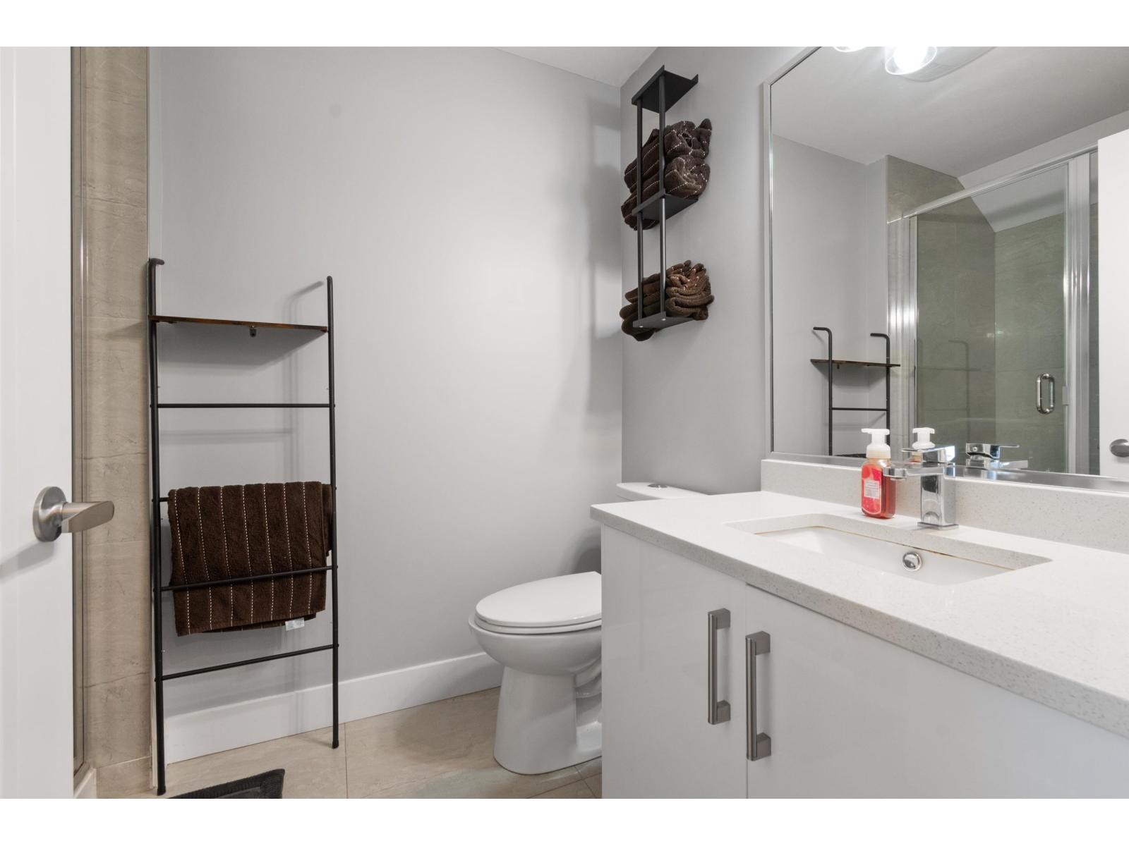 2 45395 SPADINA AVENUE, Chilliwack Proper West, Chilliwack