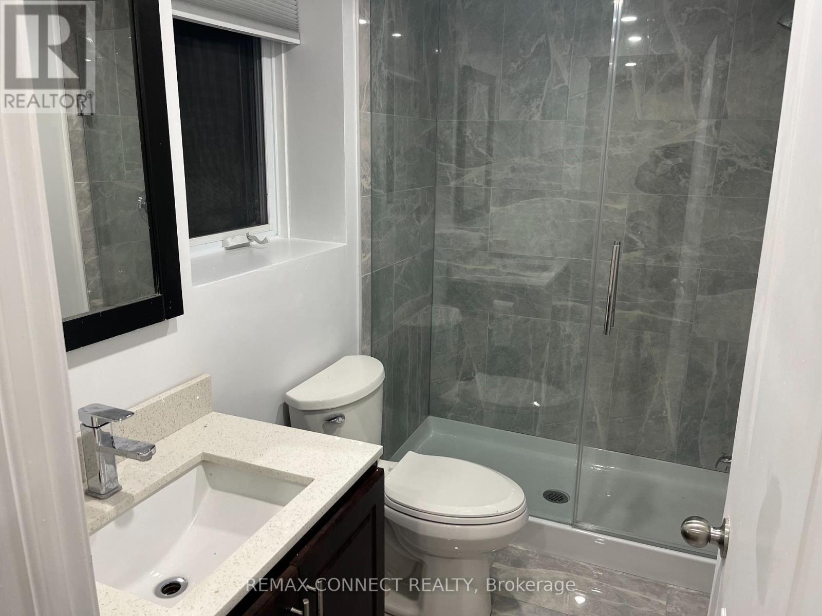 LOWER - 1394 LARGO CRESCENT - Photo 2 of 16, Oshawa (Samac), Ontario