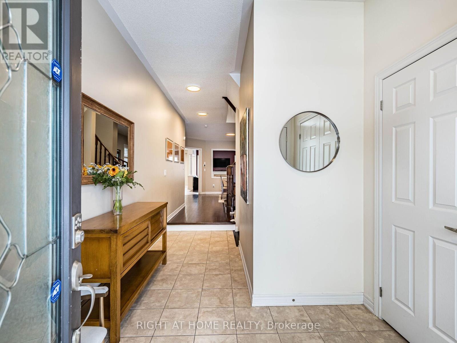 2242 KWINTER ROAD - Photo 5 of 49, Oakville (WM Westmount), Ontario