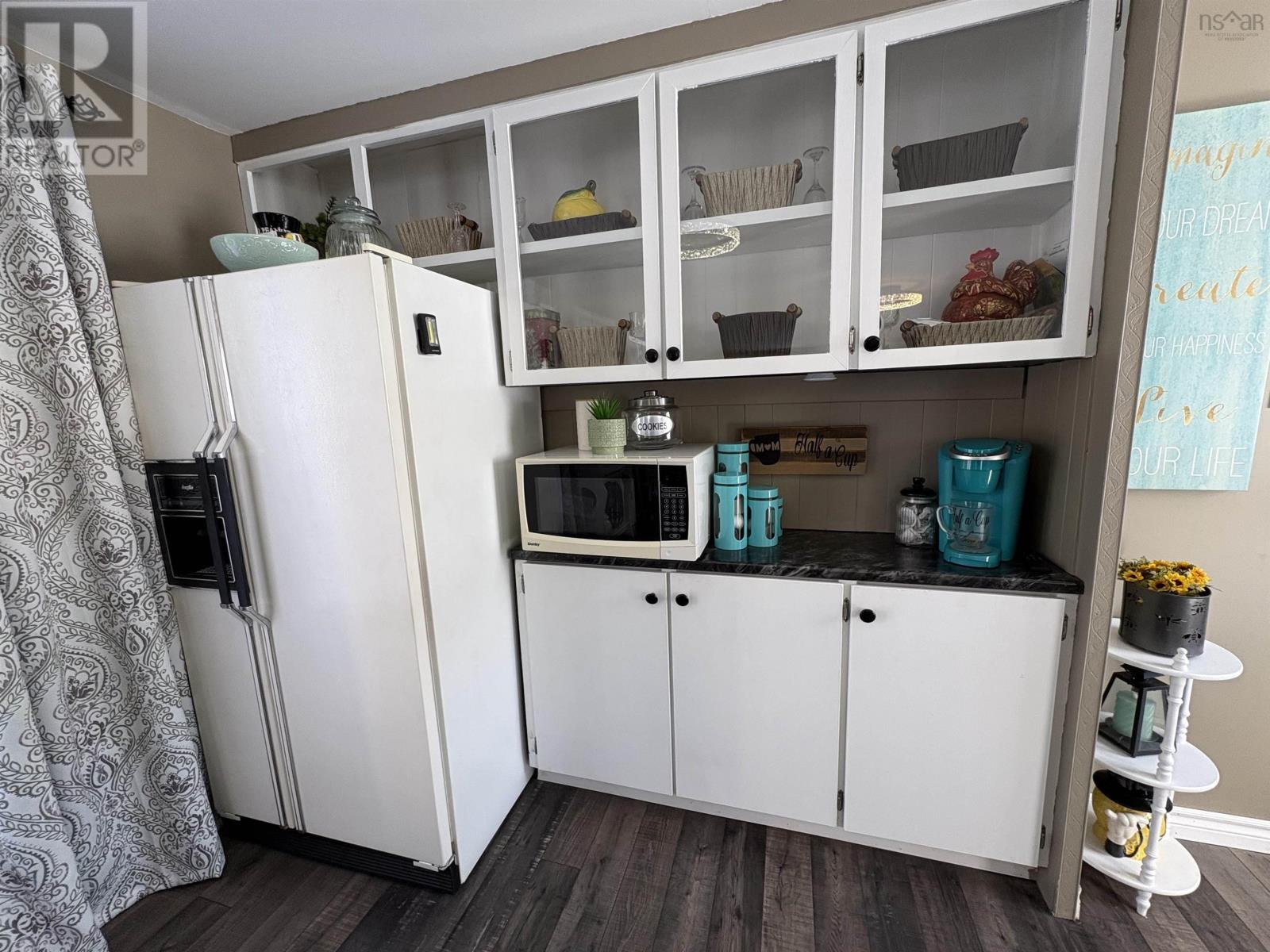 Property 14 of 22 of 5545 East River West Side Road