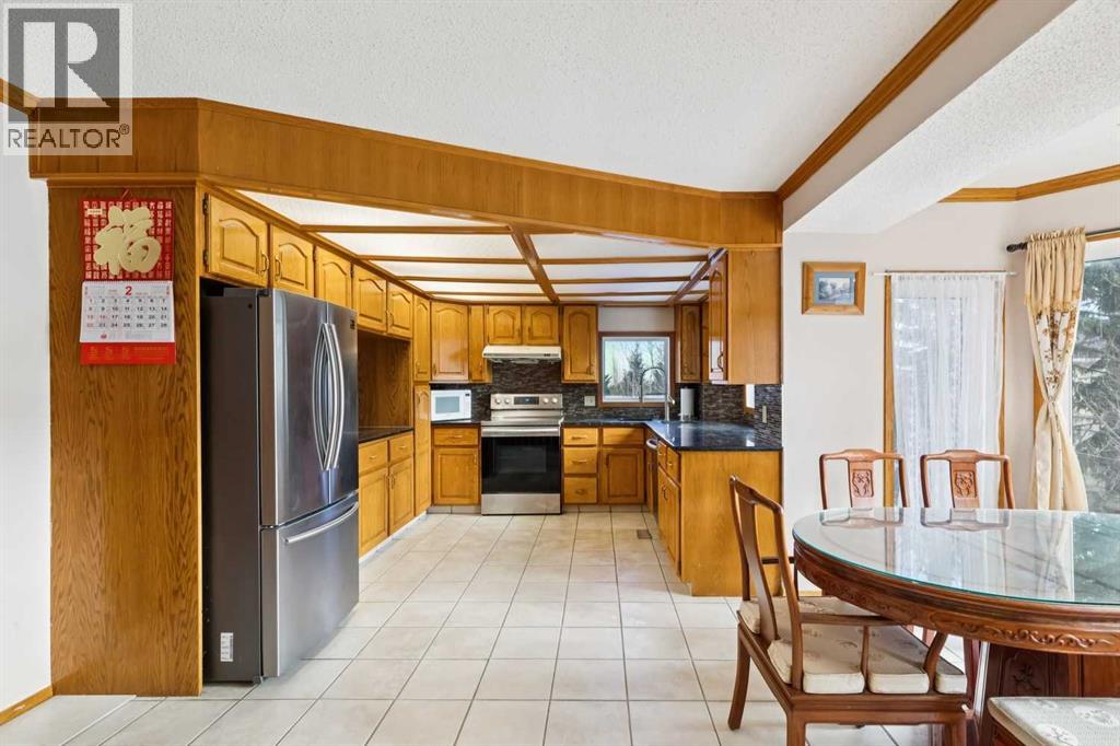 Single Family House for Sale in  Sirocco Drive SW Signal Hill Calgary 