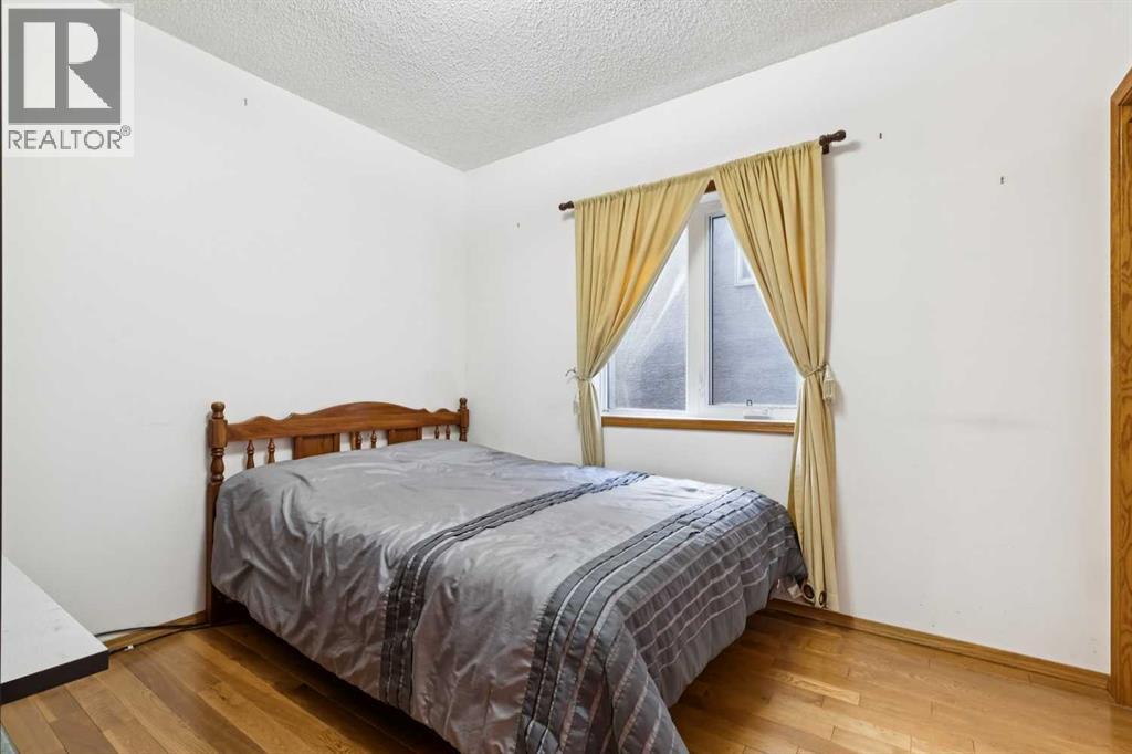 Single Family House for Sale in  Sirocco Drive SW Signal Hill Calgary 