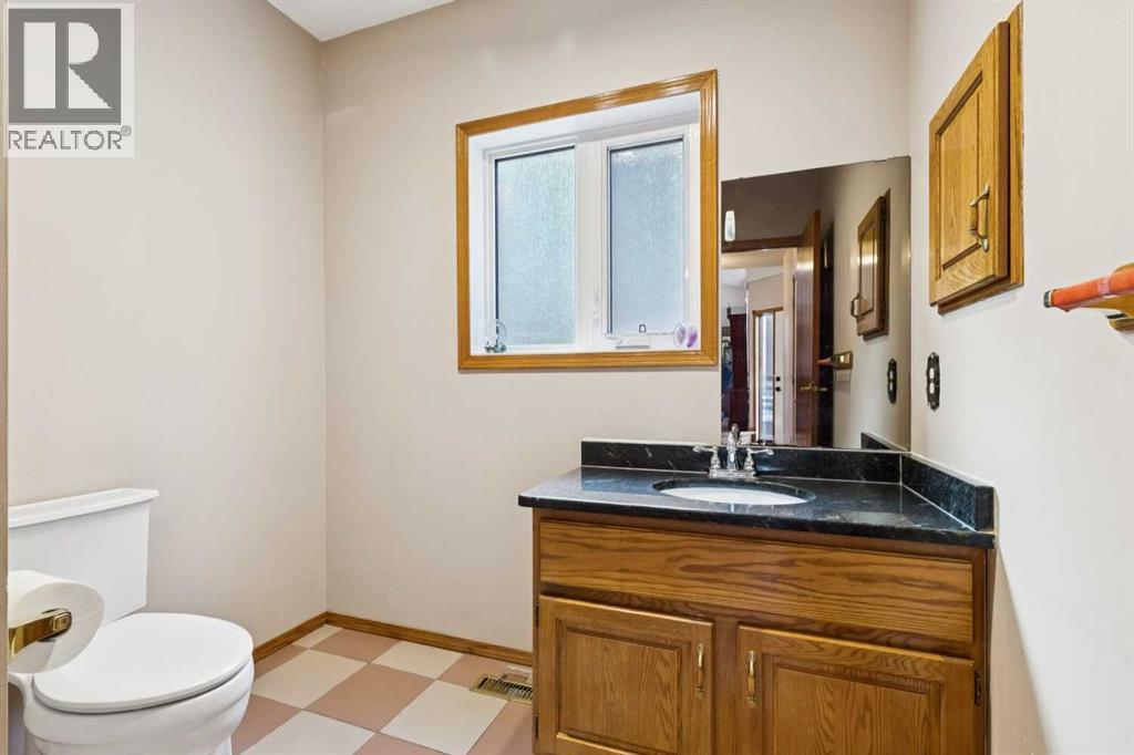 Single Family House for Sale in  Sirocco Drive SW Signal Hill Calgary 