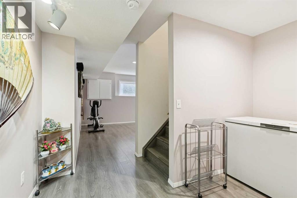 Single Family House for Sale in  Sirocco Drive SW Signal Hill Calgary 