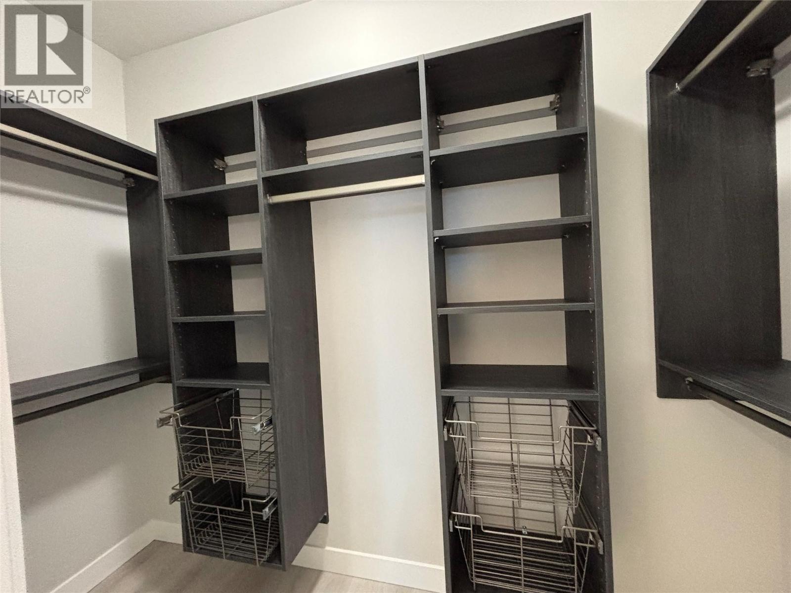 574 Meadowlark Avenue, Vernon