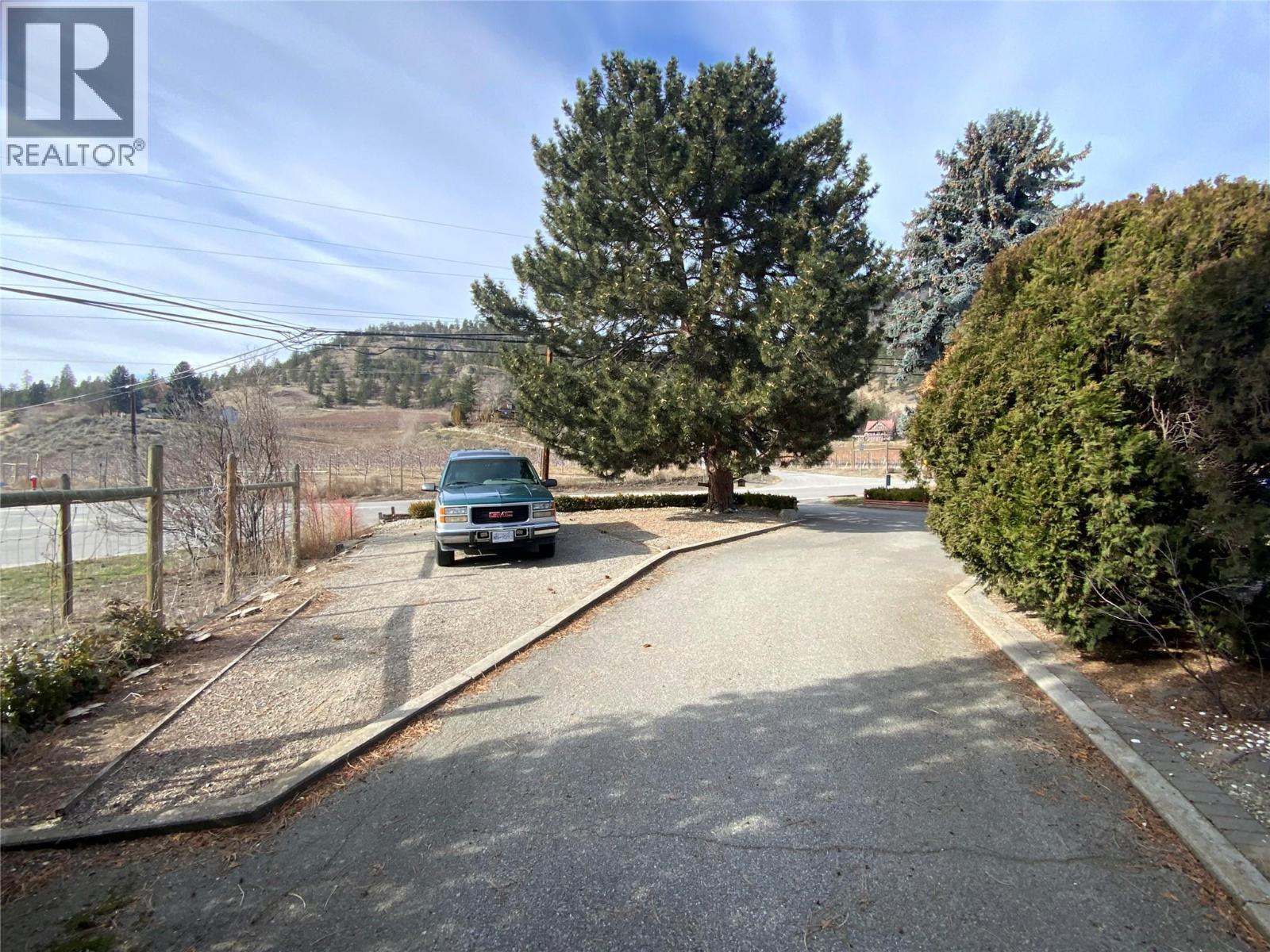 7805 Giants Head Road, Summerland