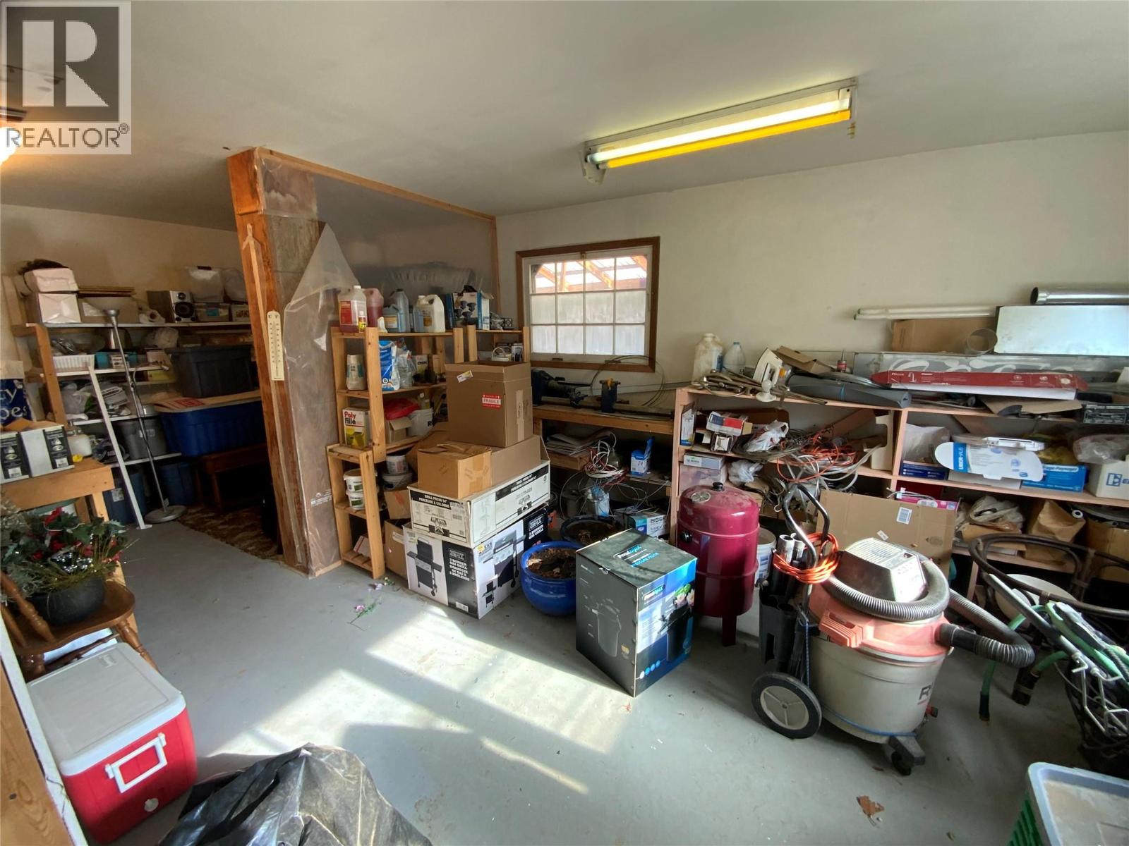 7805 Giants Head Road, Summerland