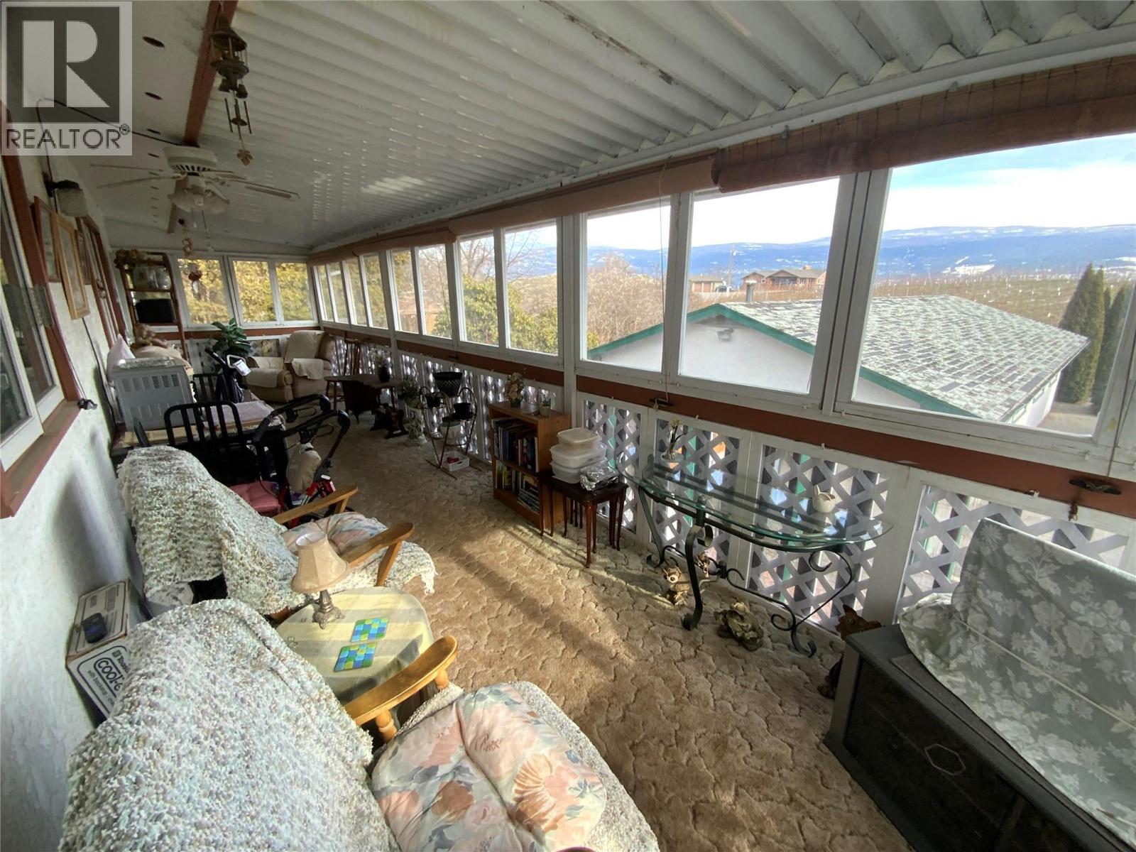 7805 Giants Head Road, Summerland