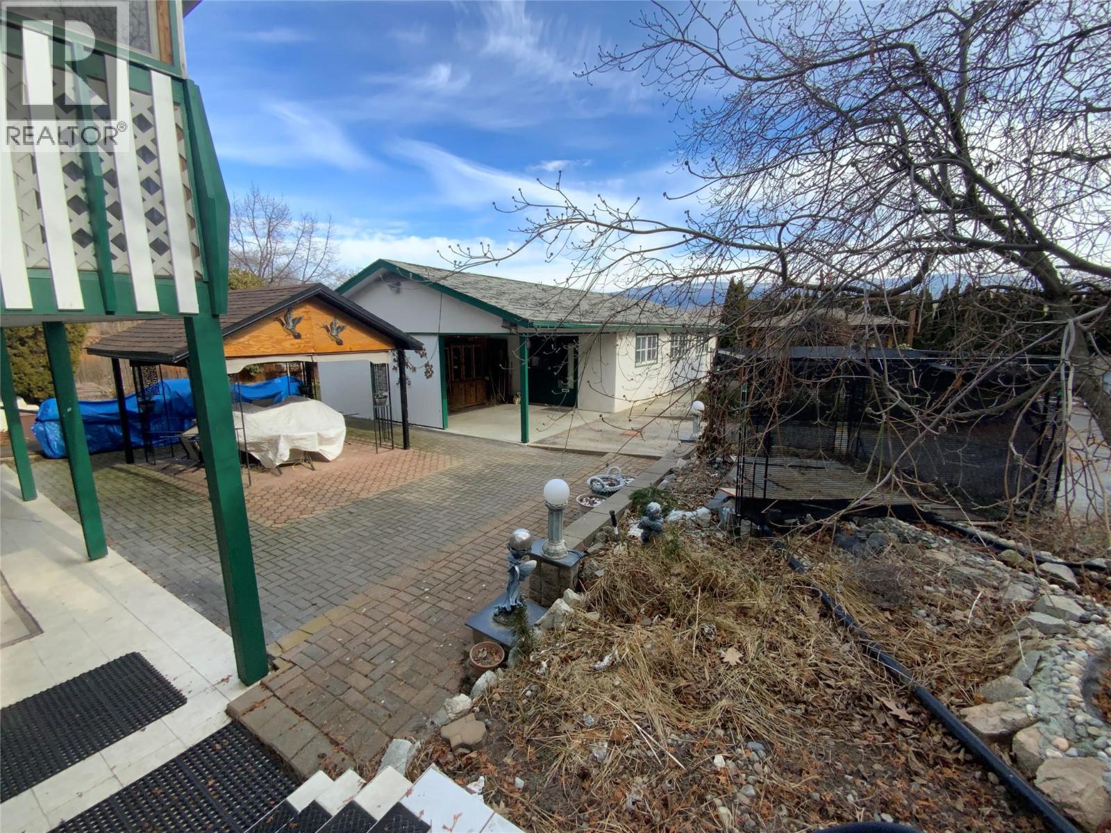 7805 Giants Head Road, Summerland