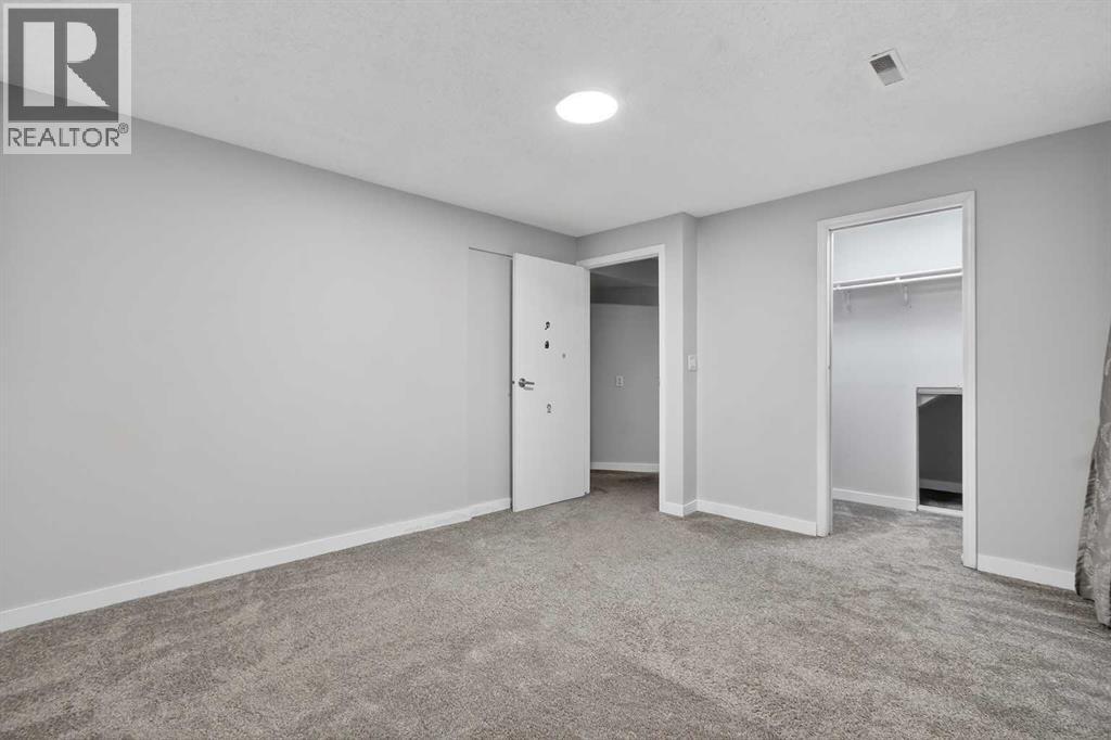 Single Family House Bi-level for Sale in   Street NE Pineridge Calgary 