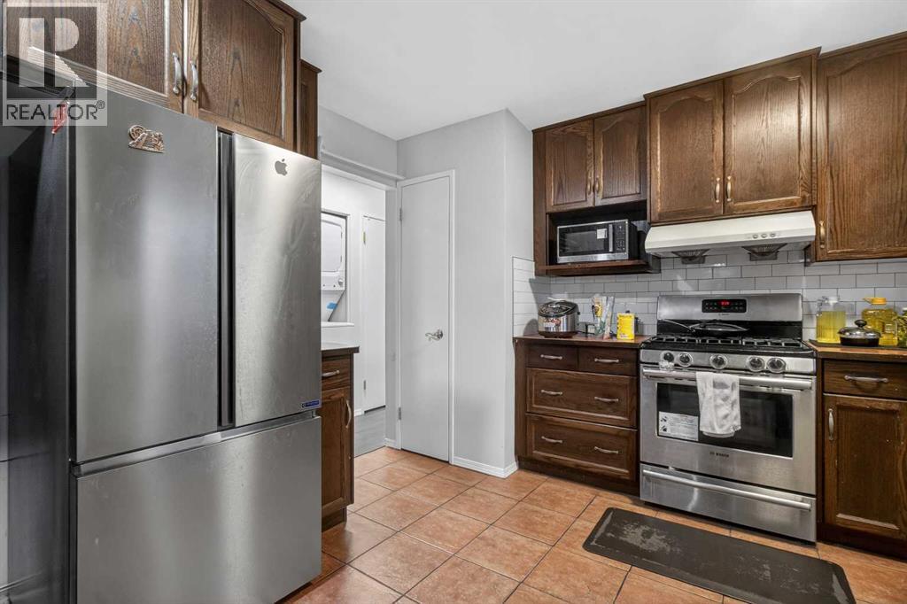 Single Family House Bi-level for Sale in   Street NE Pineridge Calgary 