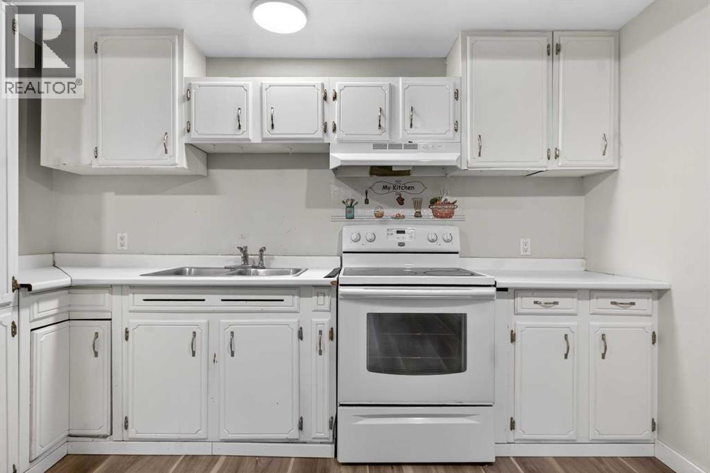 Single Family House Bi-level for Sale in   Street NE Pineridge Calgary 