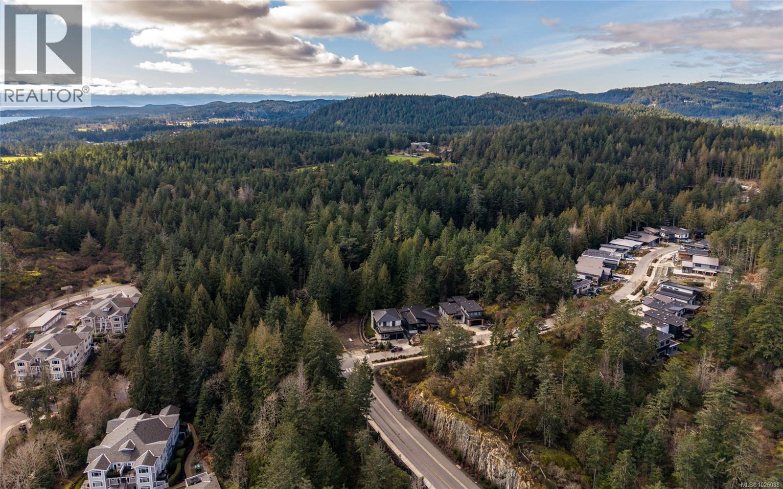 609 Medalist Ave, Colwood