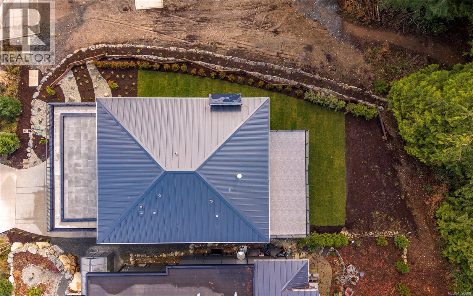 609 Medalist Ave, Colwood