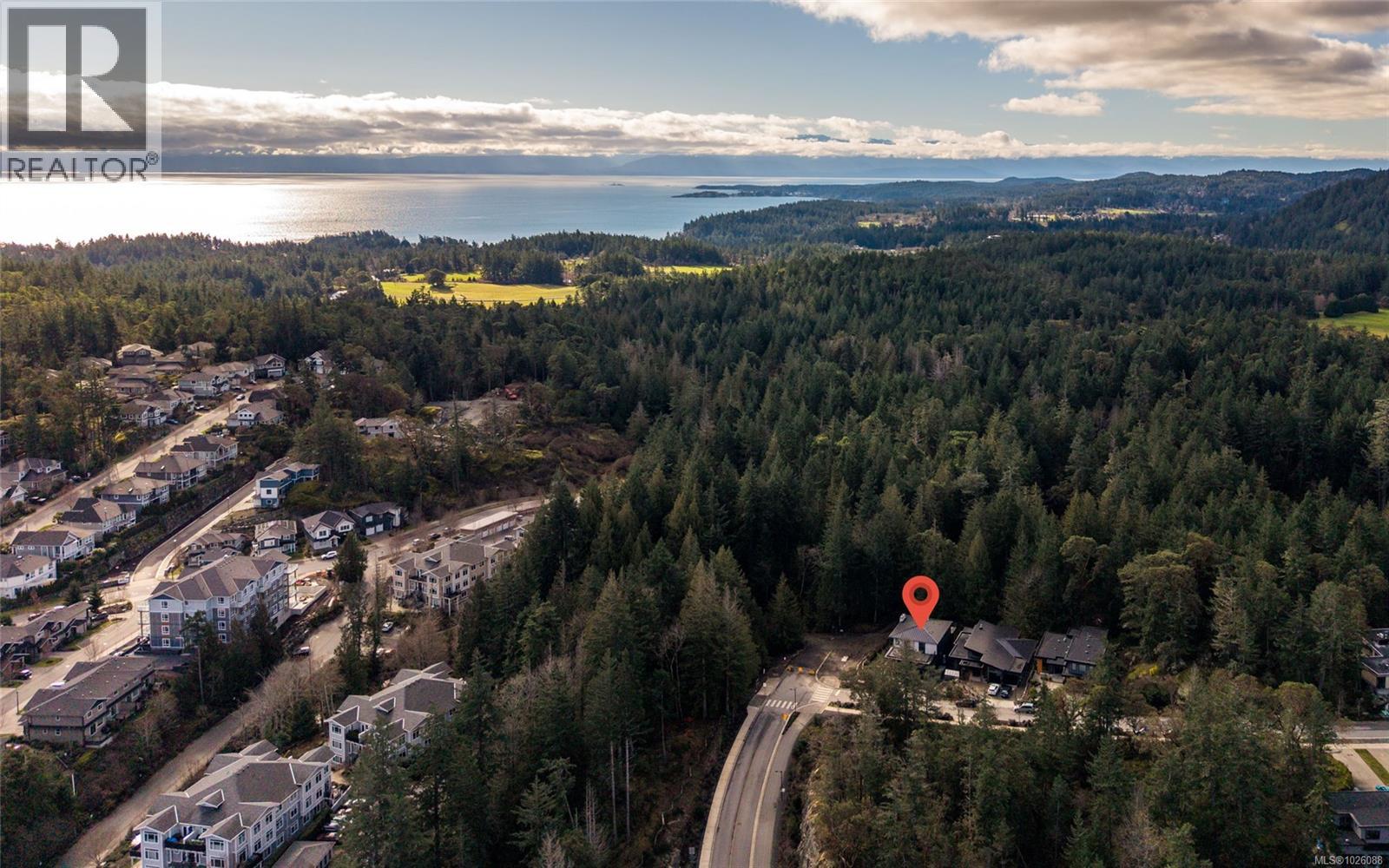 609 Medalist Ave, Colwood