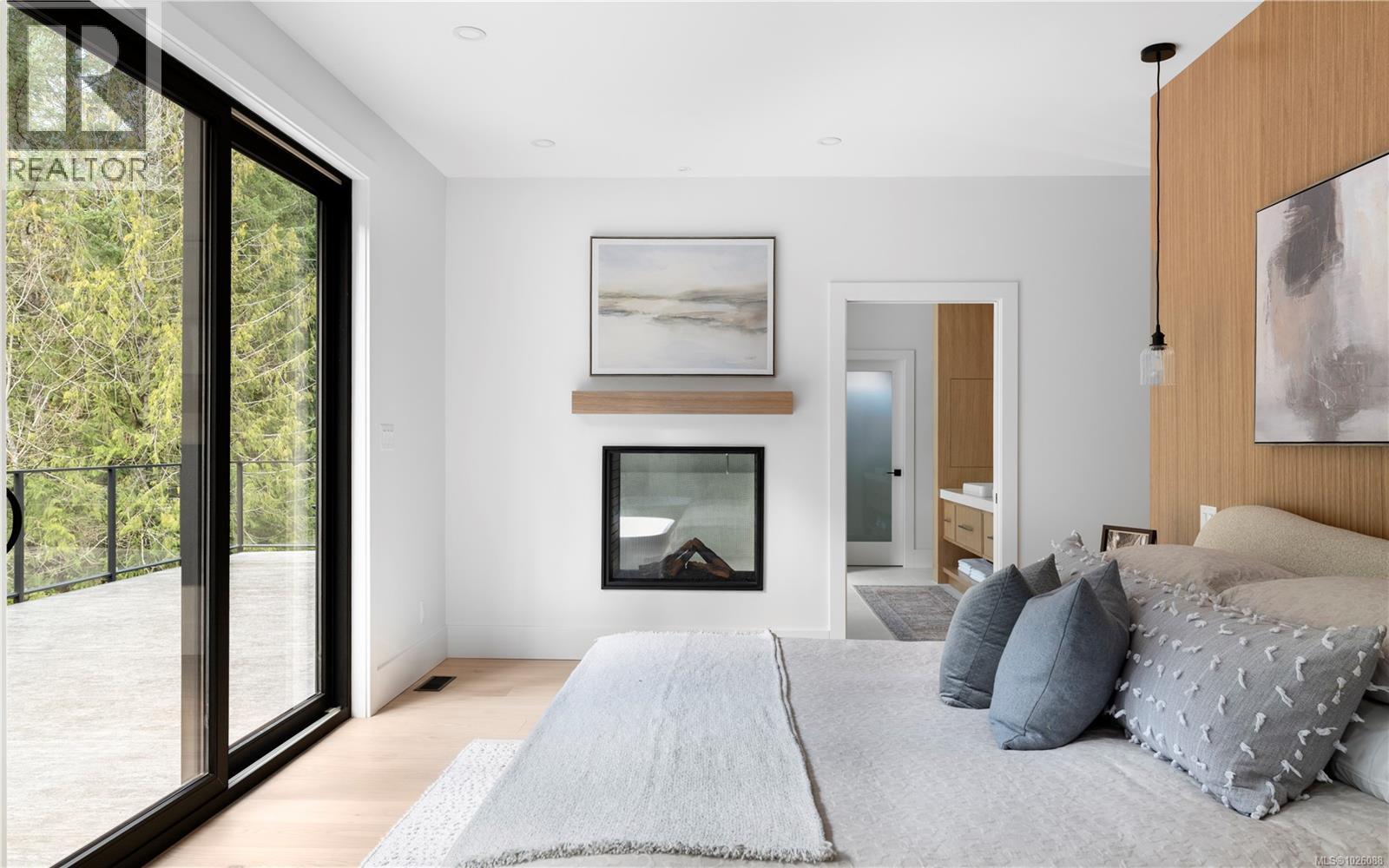 609 Medalist Ave, Colwood