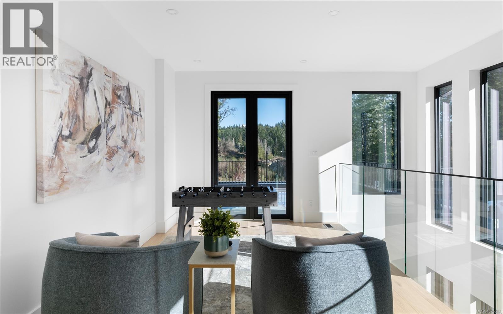 609 Medalist Ave, Colwood