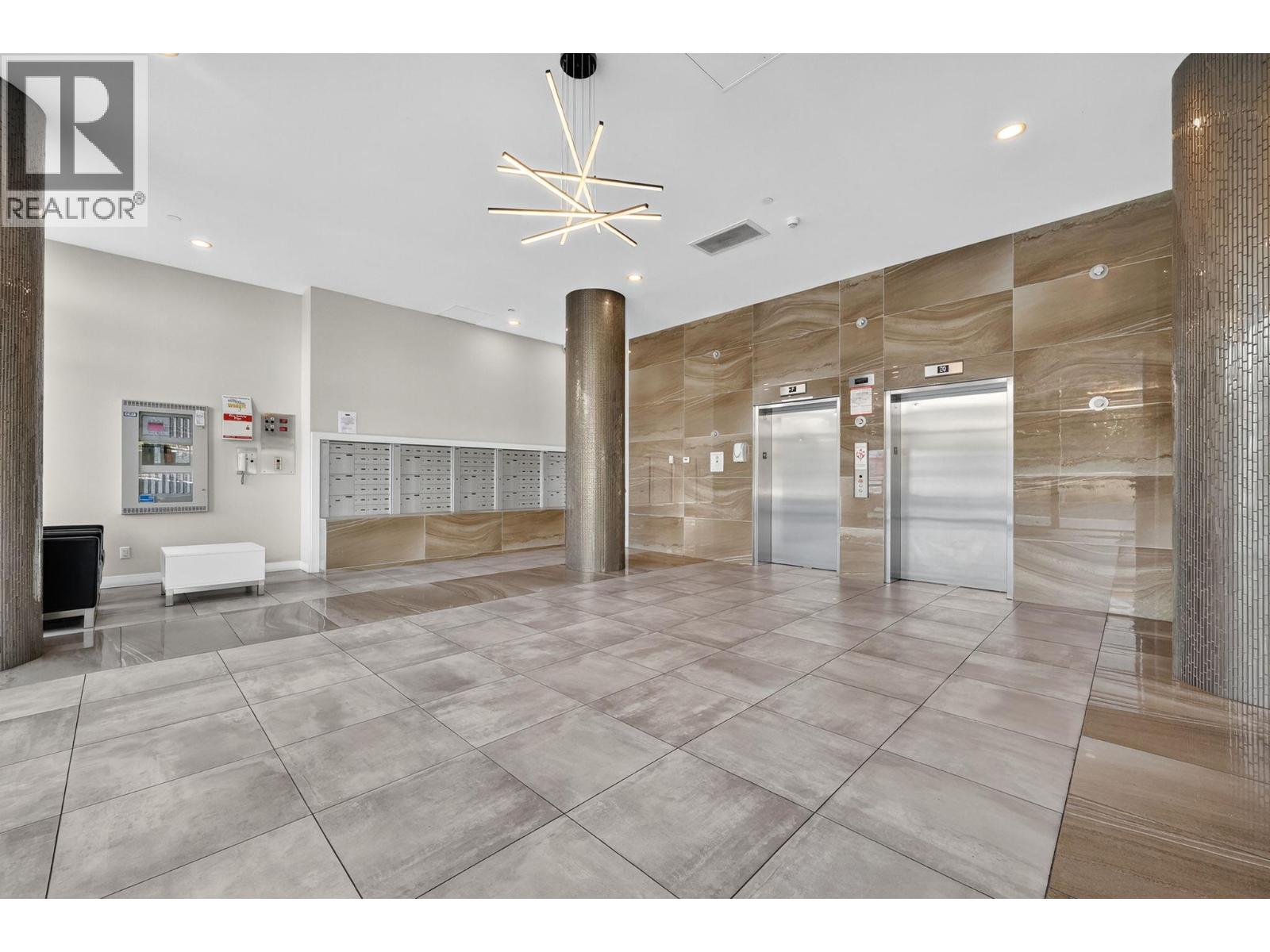 103 1151 Sunset Drive, Kelowna