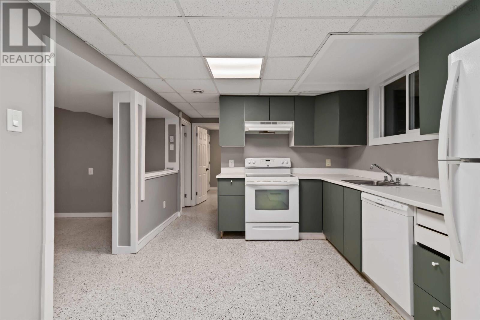 Property 17 of 31 of 16 Pauline Crescent