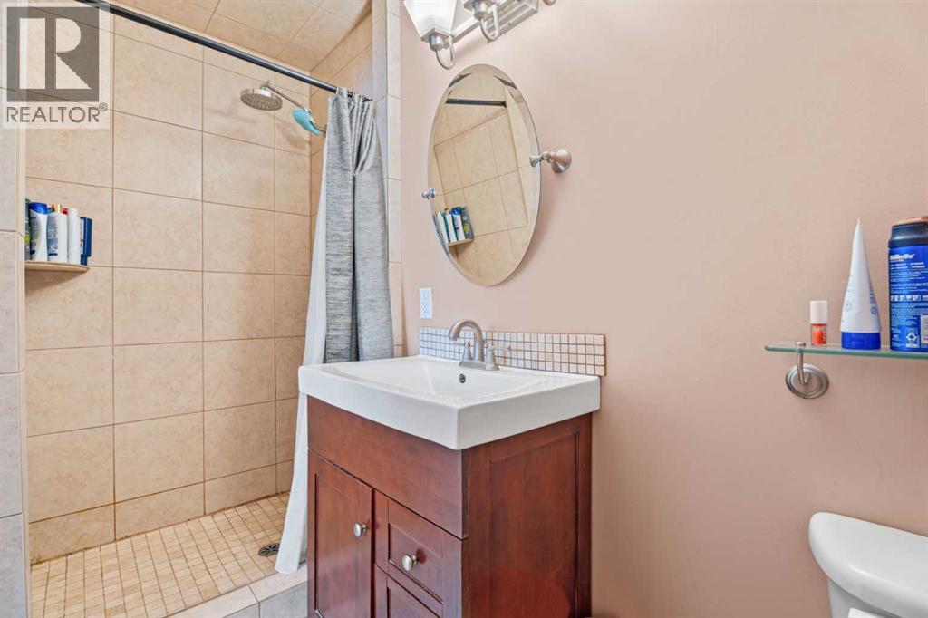 Single Family House for Sale in   Oakmoor Drive SW Palliser Calgary 