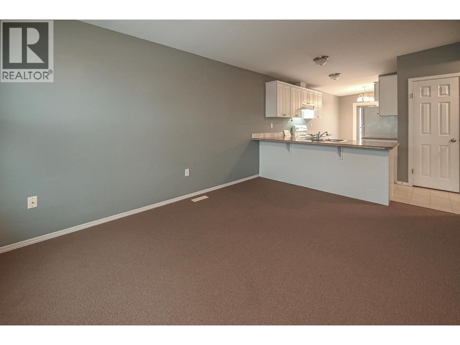  4866 Emerald Avenue, Canal Flats