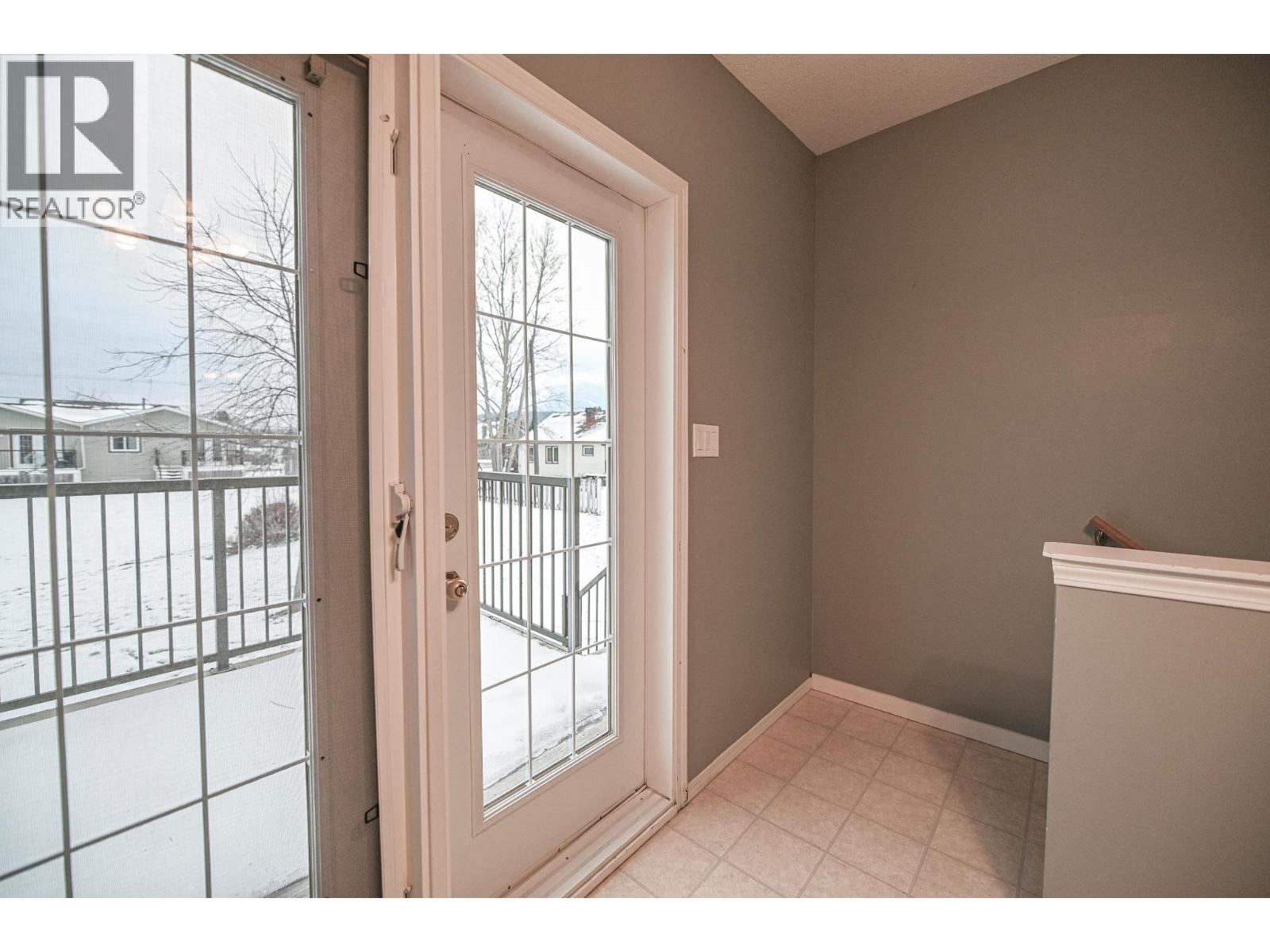  4866 Emerald Avenue, Canal Flats