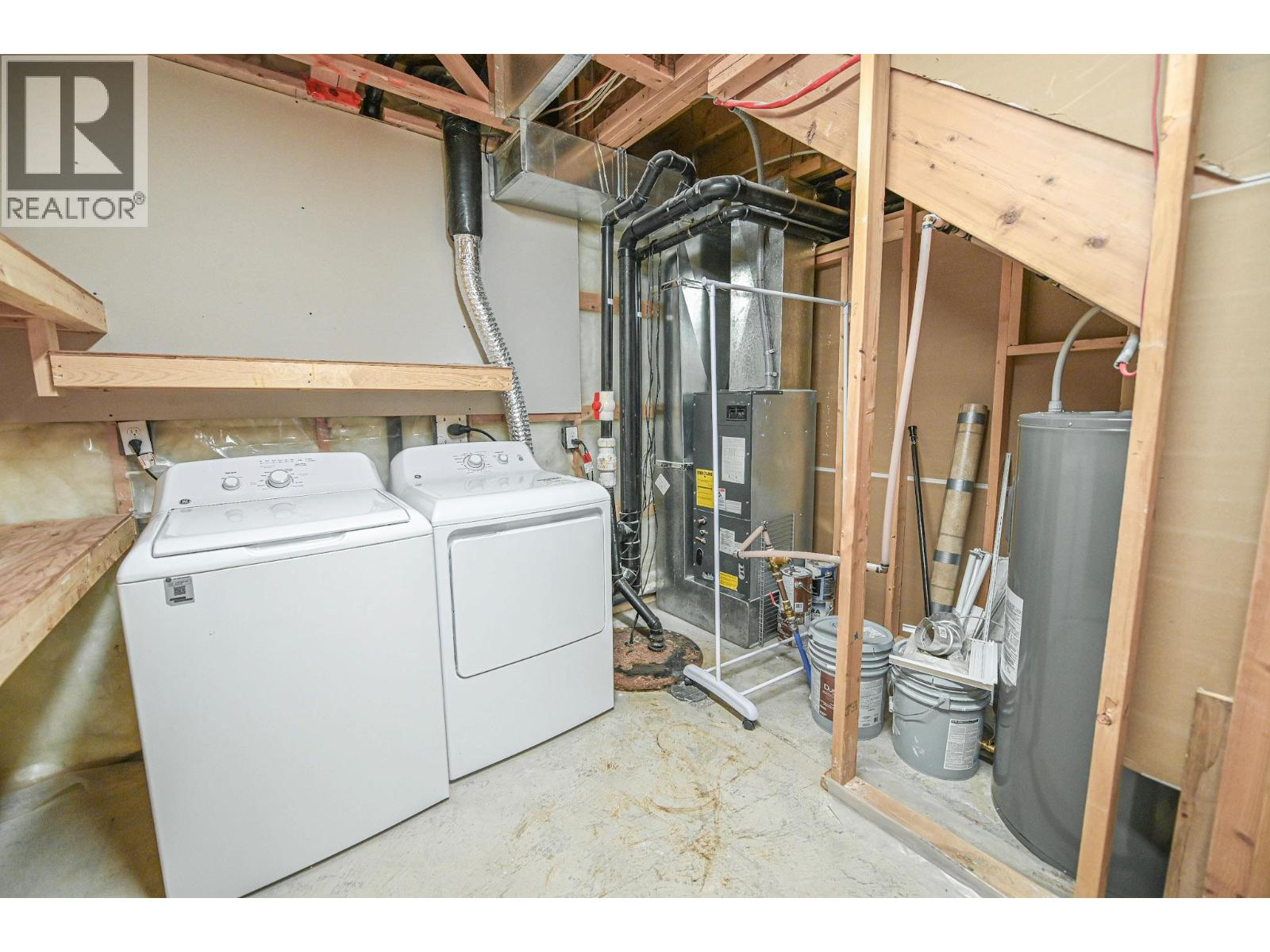  4866 Emerald Avenue, Canal Flats