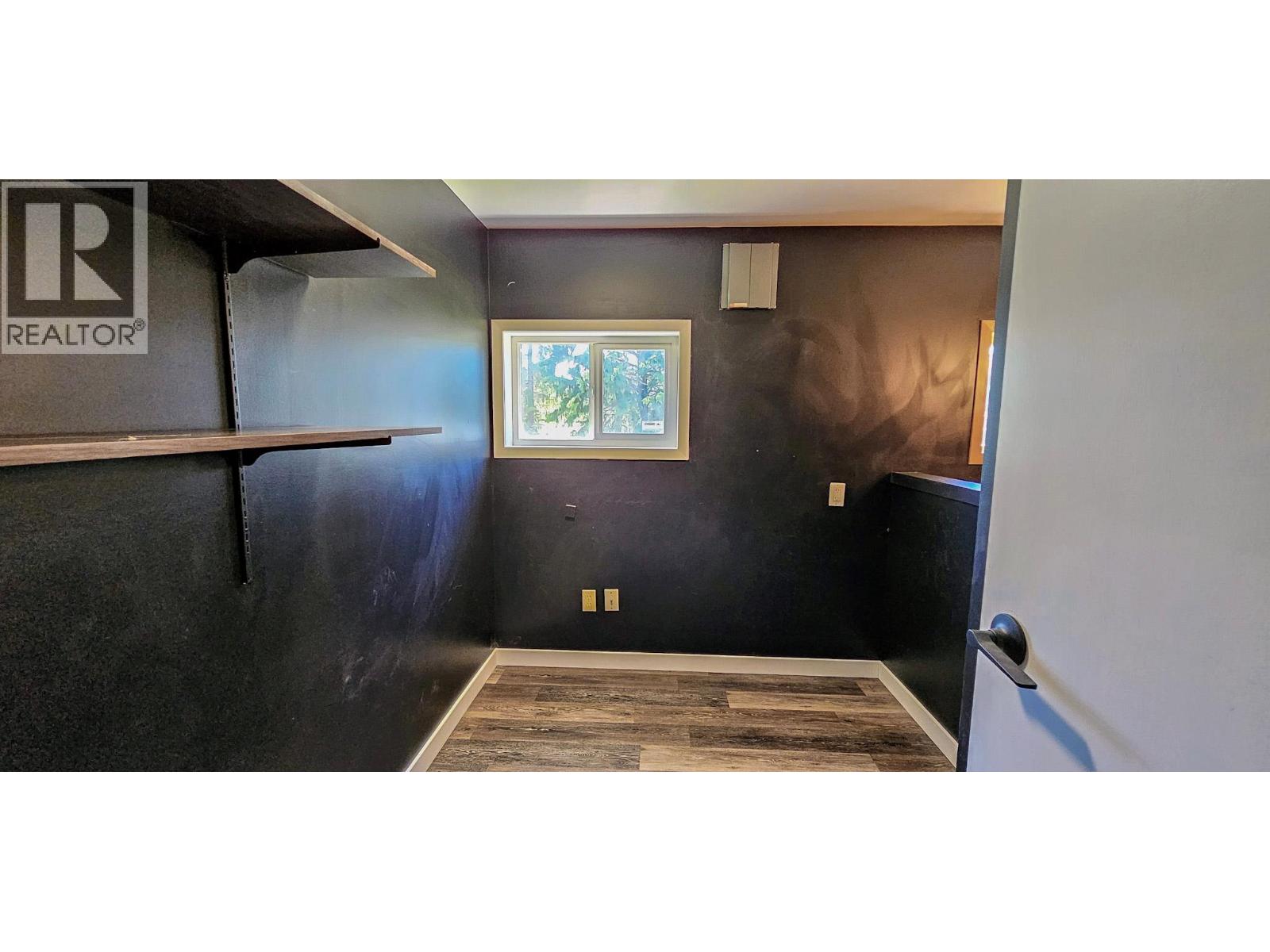 4771 BAILLIE GROHMAN AVENUE - 22