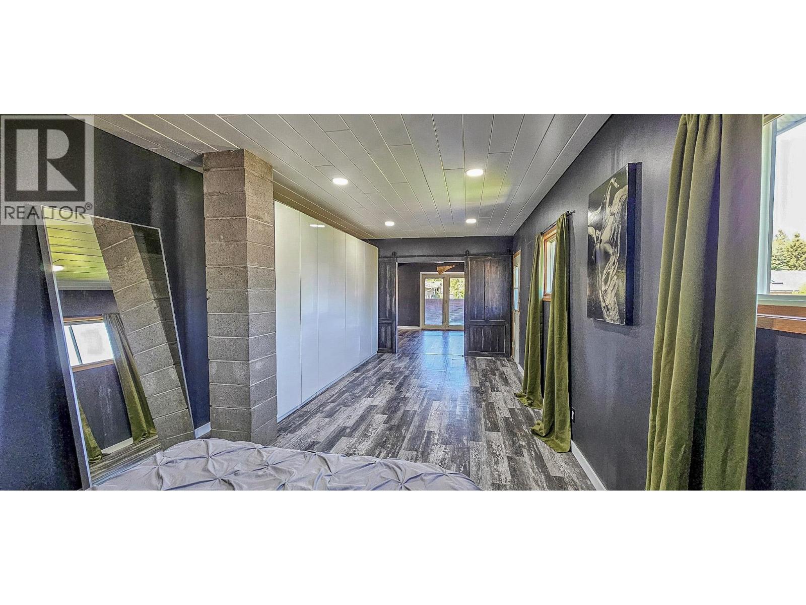 4771 BAILLIE GROHMAN AVENUE - 14