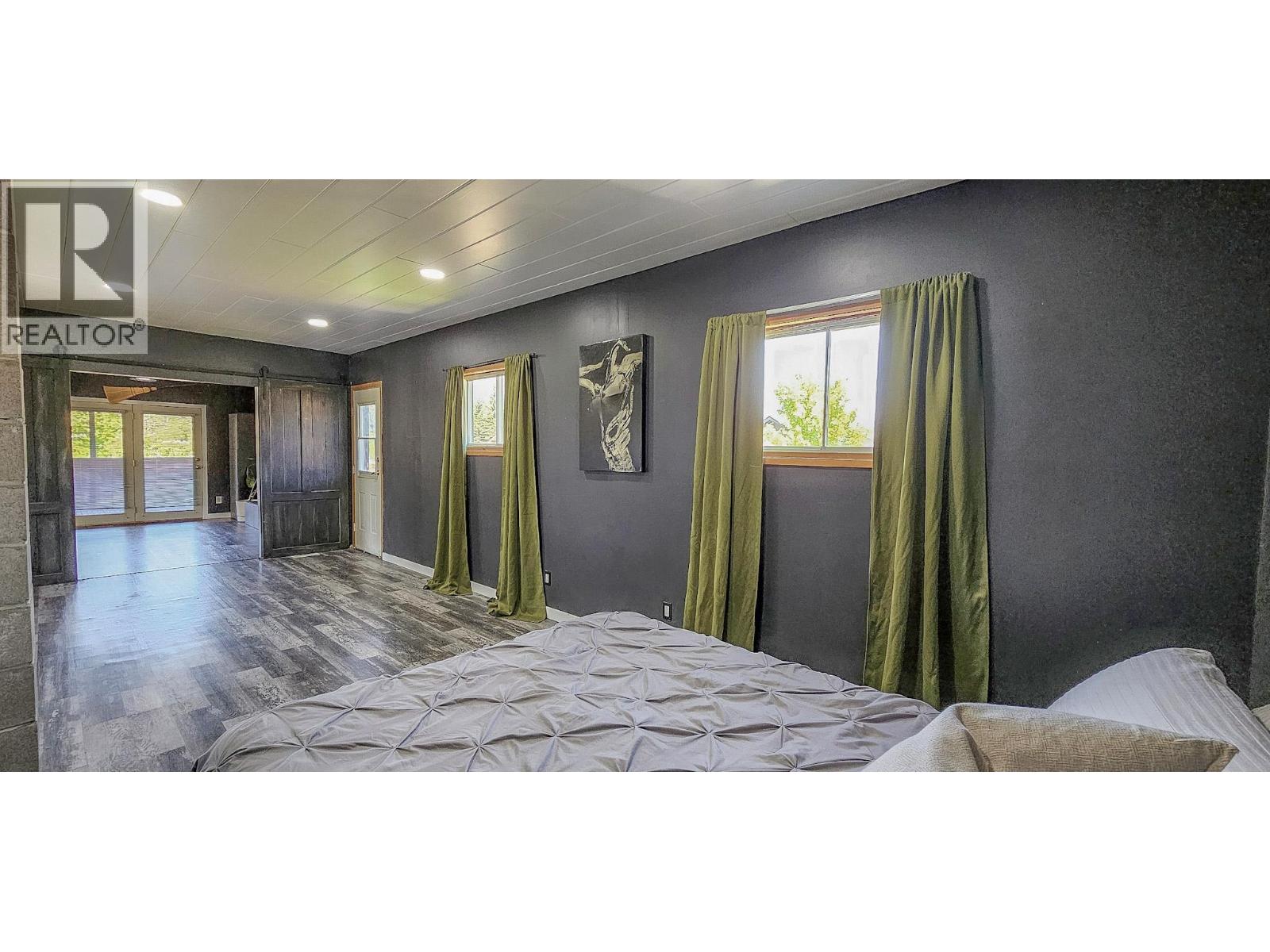 4771 BAILLIE GROHMAN AVENUE - 17