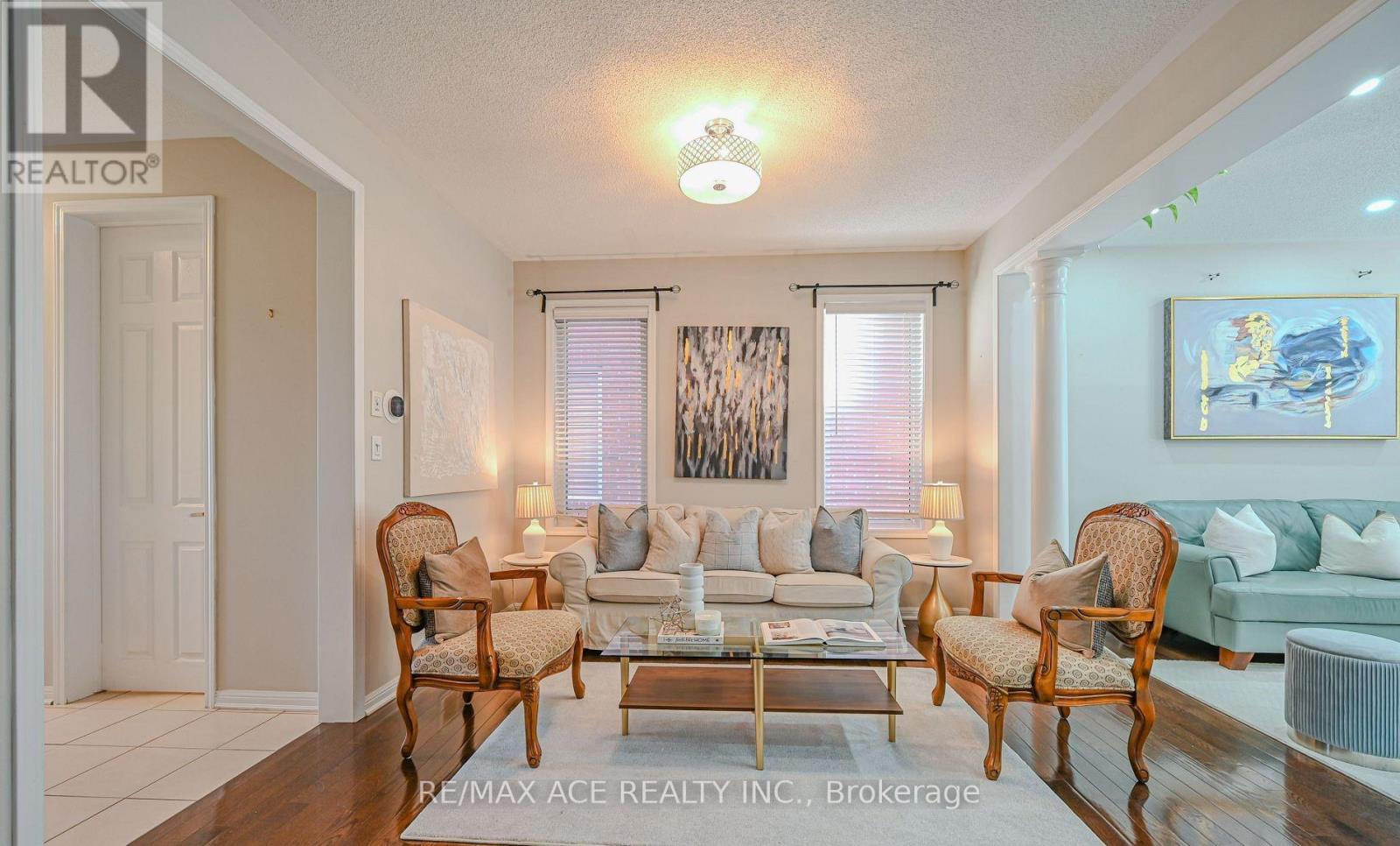 MAIN - 34 VENTURA AVENUE - Photo 2 of 15, Brampton (Fletcher's West), Ontario