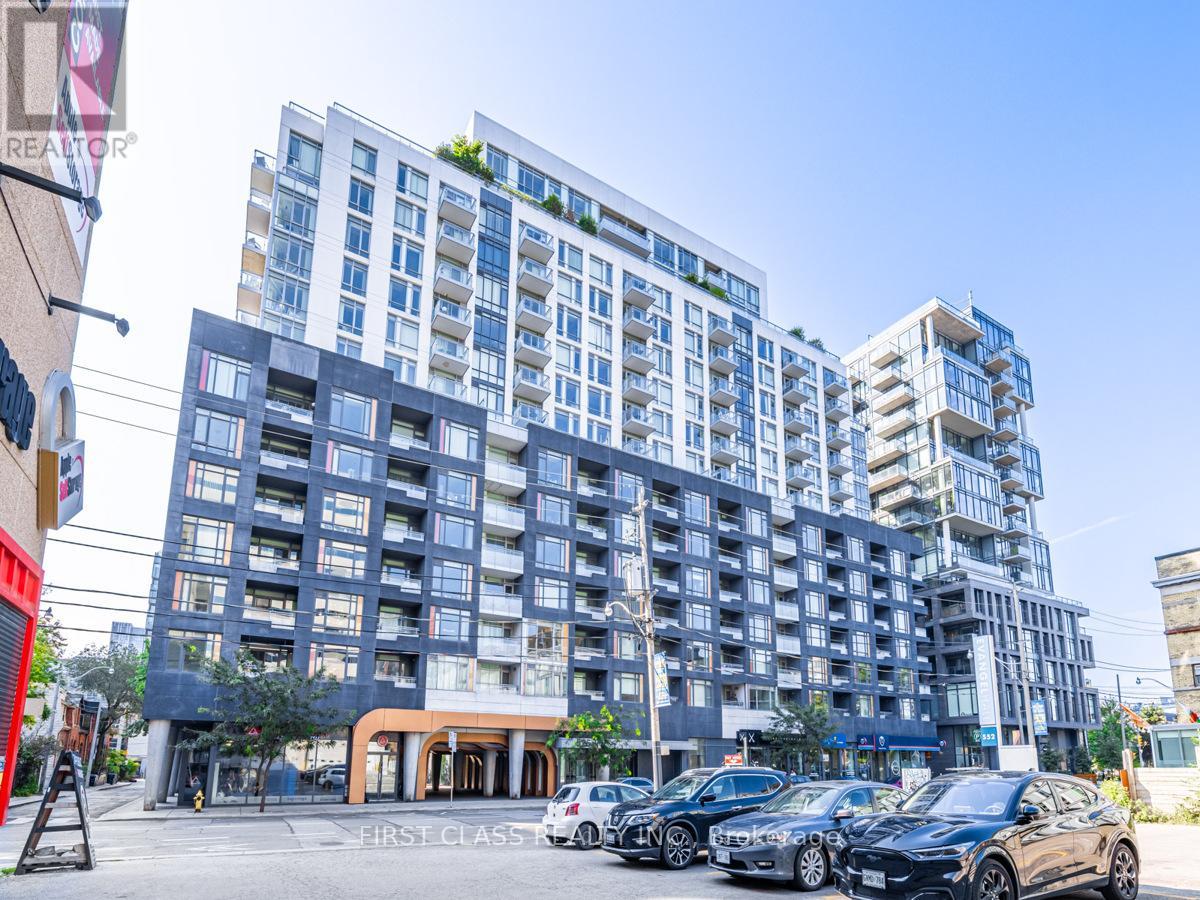 #1022 525 ADELAIDE STREET W - 1