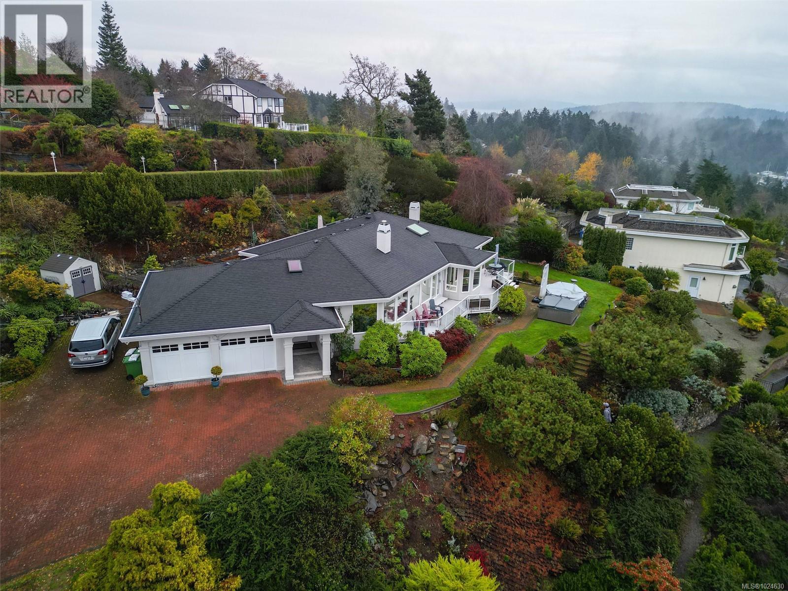 11008 Oriole Lane, North Saanich