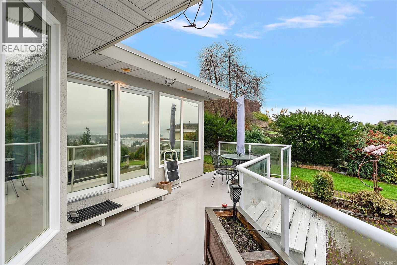 11008 Oriole Lane, North Saanich