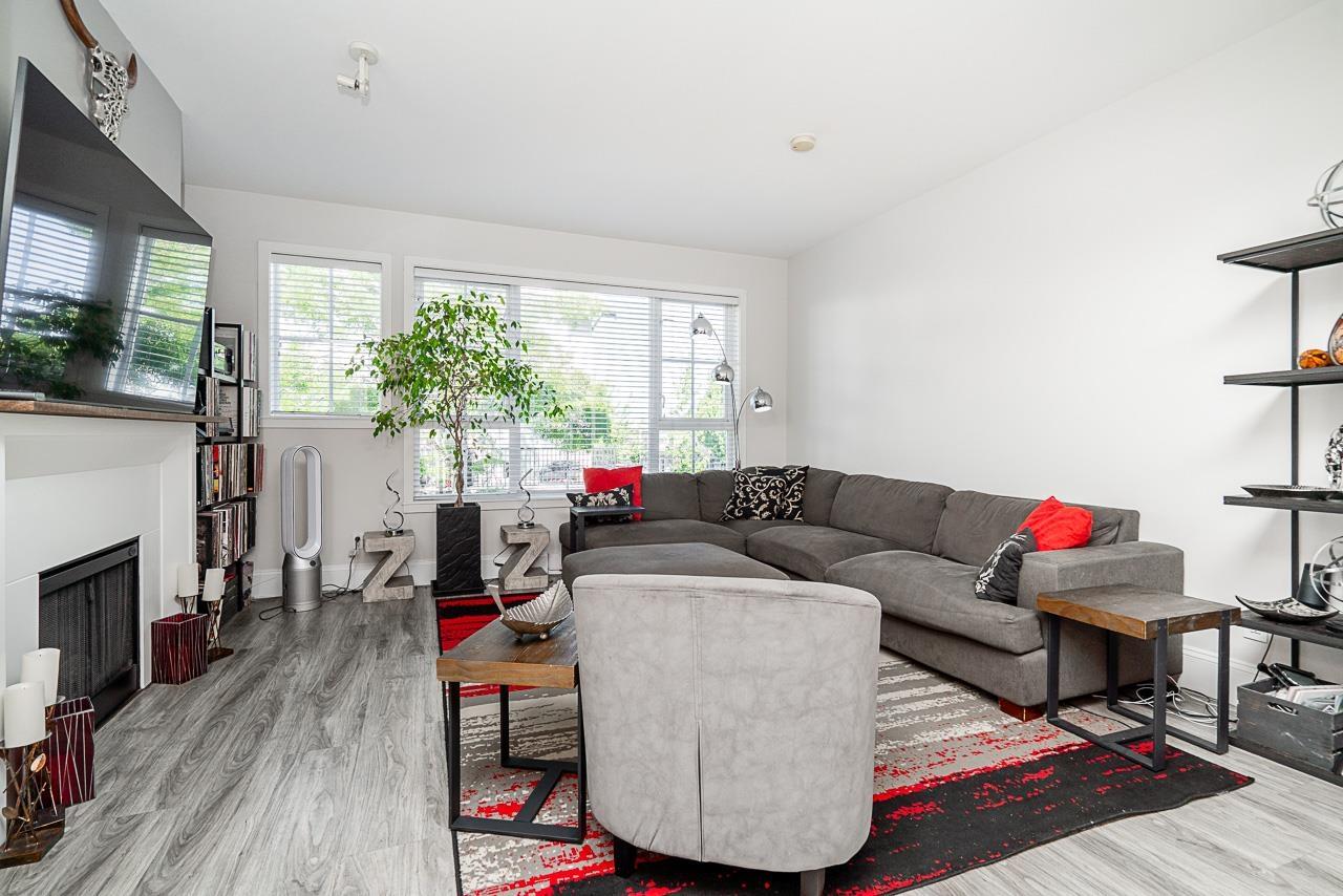 2 2450 161A STREET, Surrey