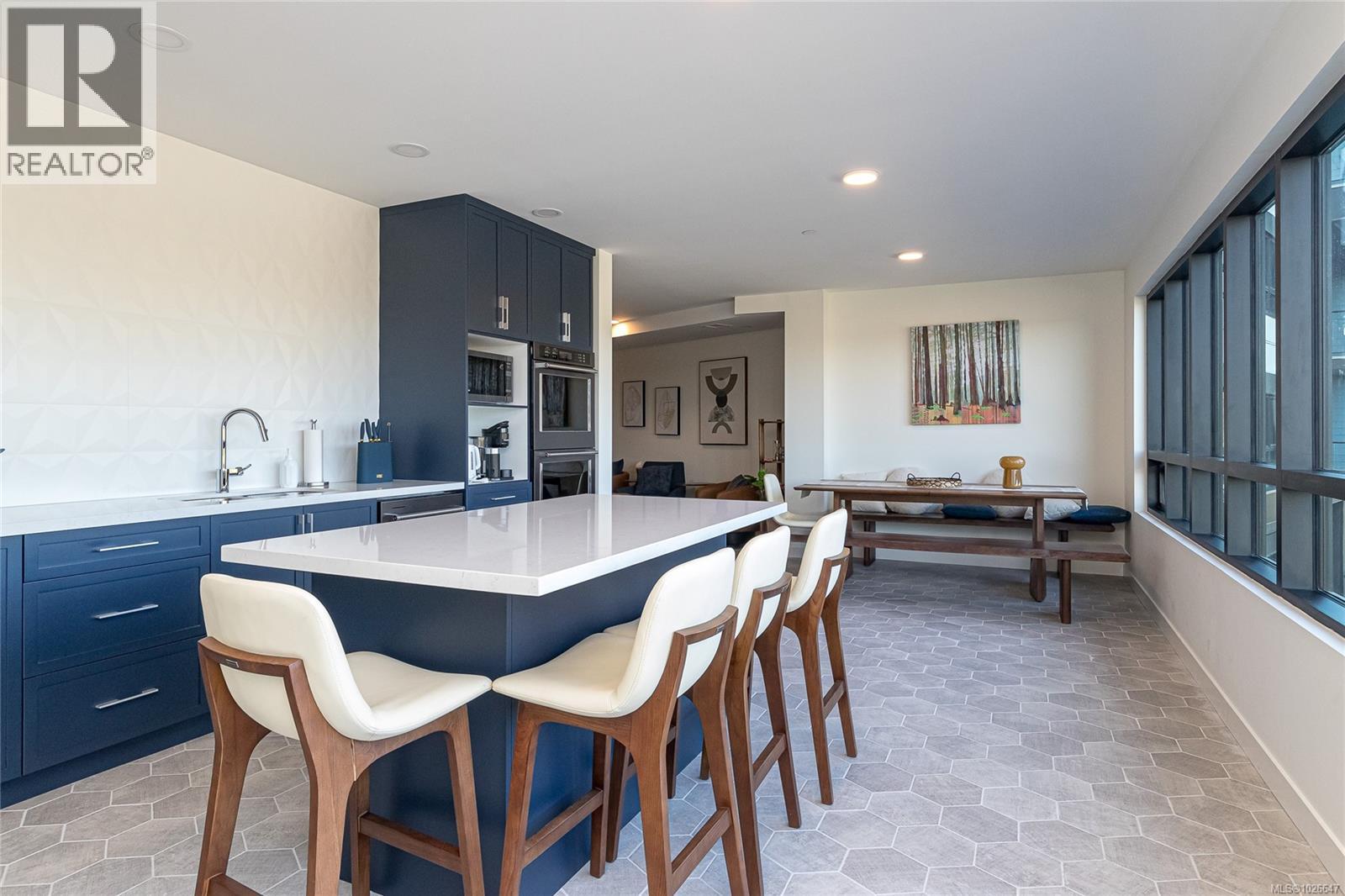 201 2390 City Gate Blvd, Langford