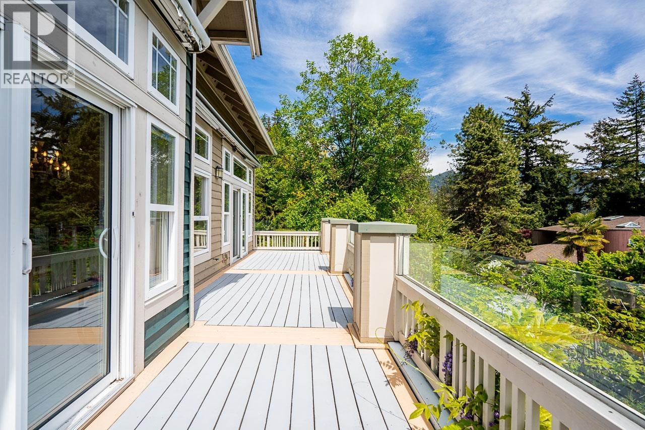 4918 EDENDALE LANE, West Vancouver