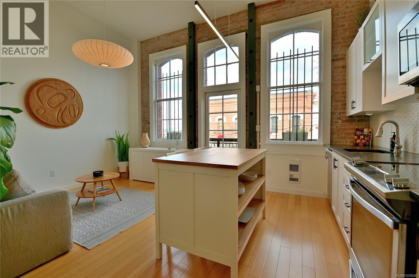 210 535 Fisgard Street, Victoria