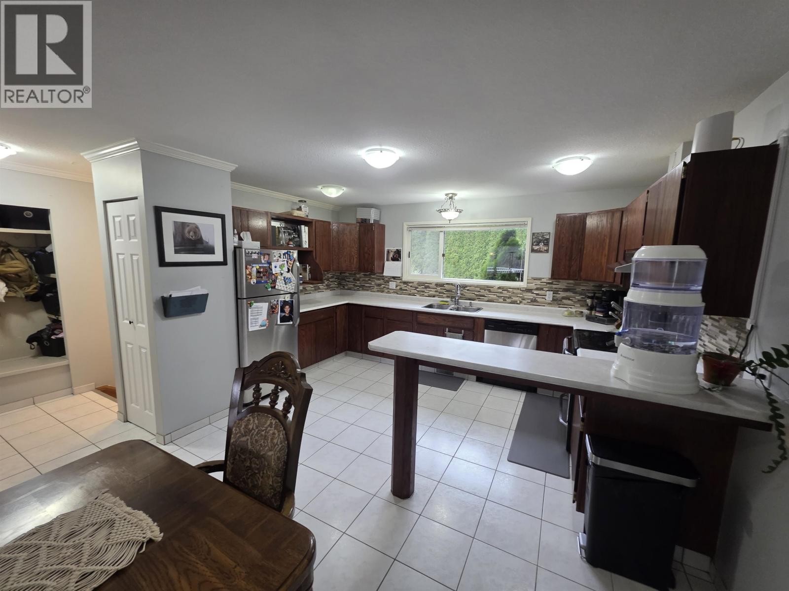 2421 KROYER AVENUE, Terrace