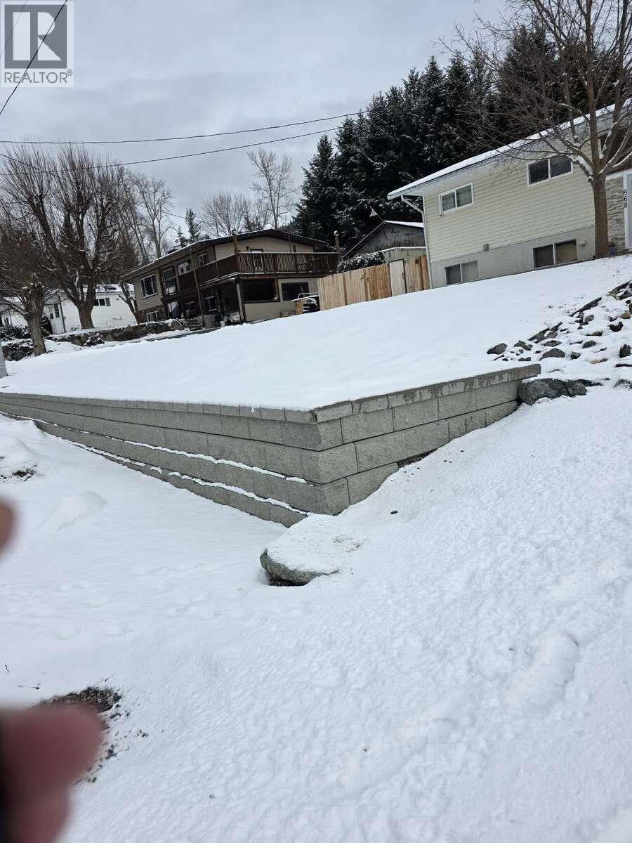 868 North Kimberley Avenue, Greenwood