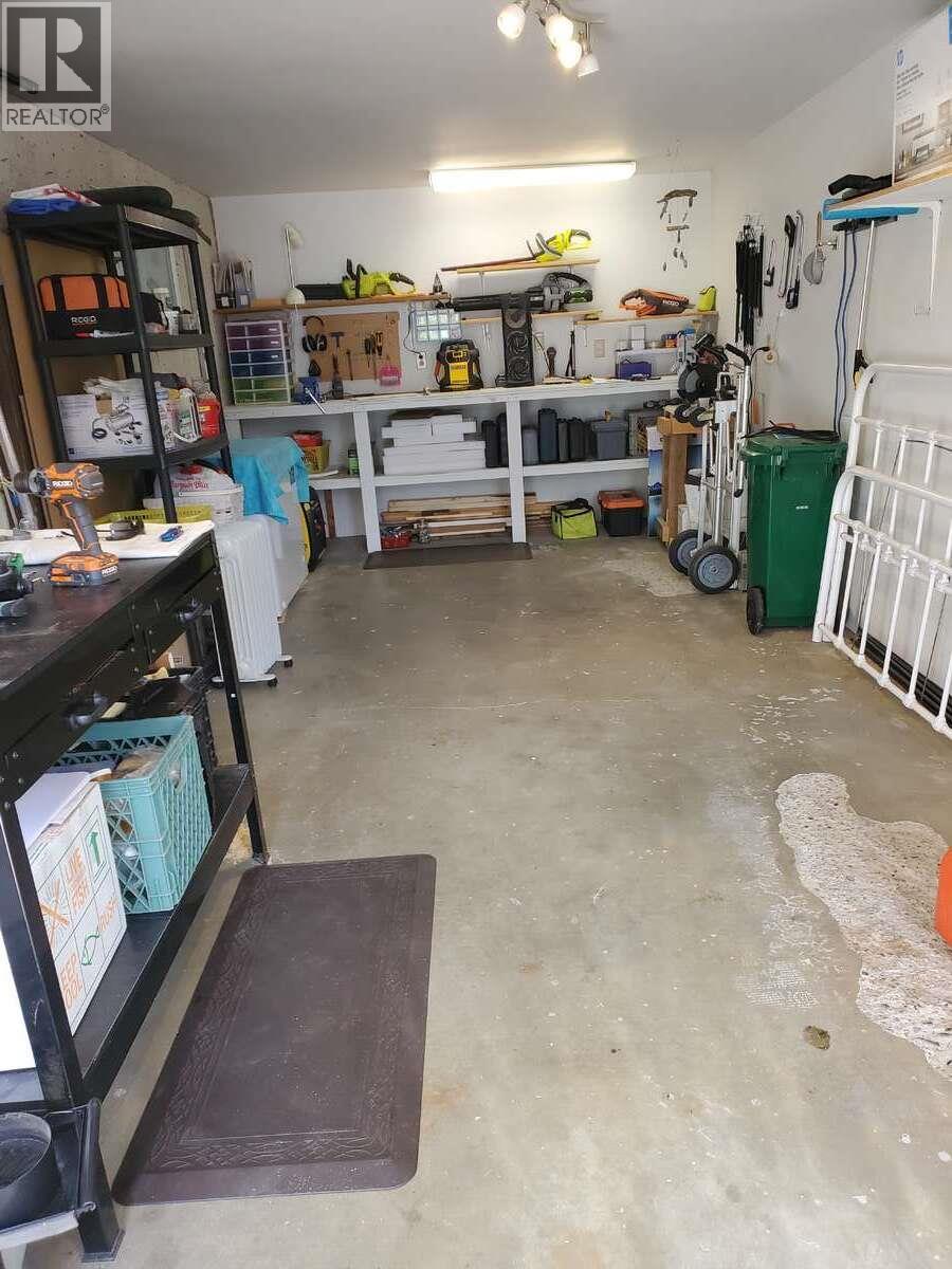 868 North Kimberley Avenue, Greenwood