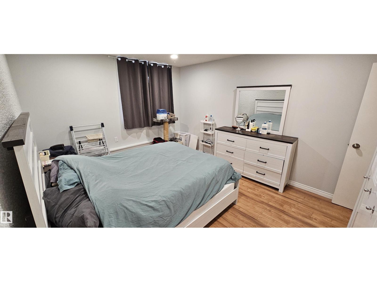 #906 11307 99 AV NW - 13