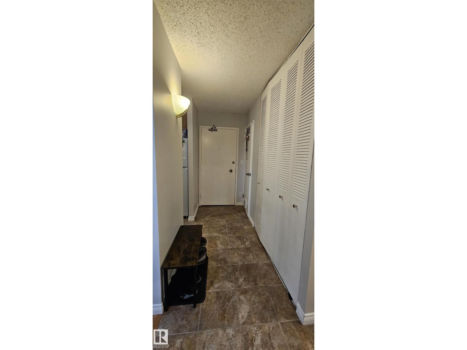 #906 11307 99 AV NW - 15