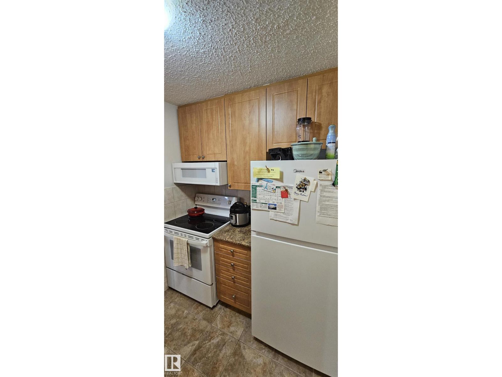 #906 11307 99 AV NW - 6